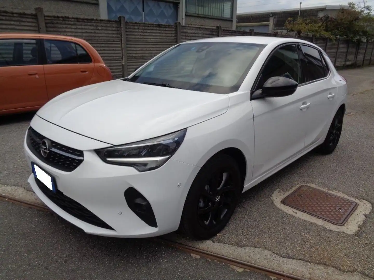 Opel Corsa 1.5 D 100 CV *TAGLIANDATA* *OK NEOPATENTATI* Weiß - 2