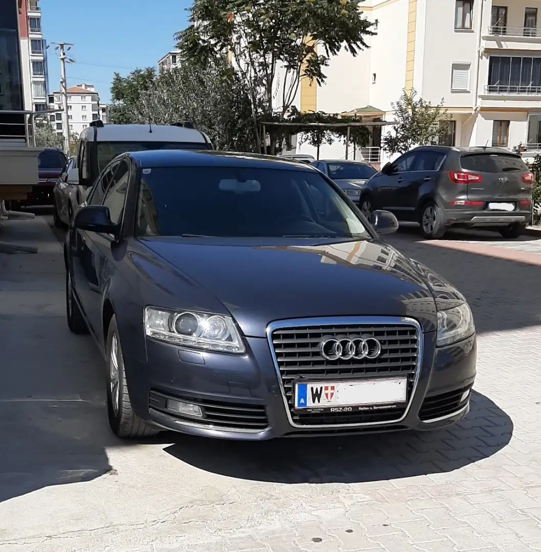 Audi A6 2,7 TDI V6 Blau - 2