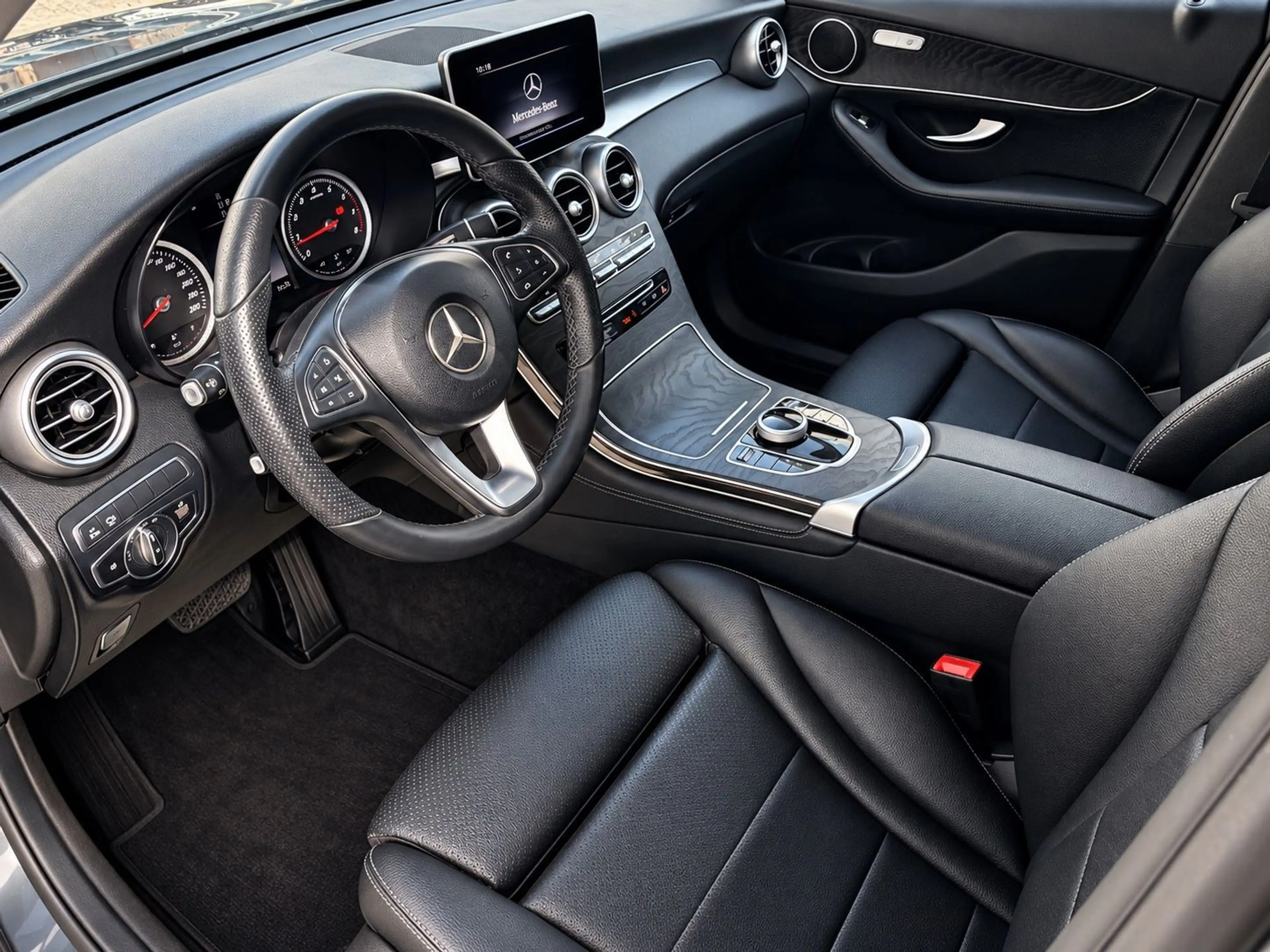 Mercedes-Benz GLC 250 4Matic 1.Hand,LED,Leder,SHZ,360°,AHK — photo 7