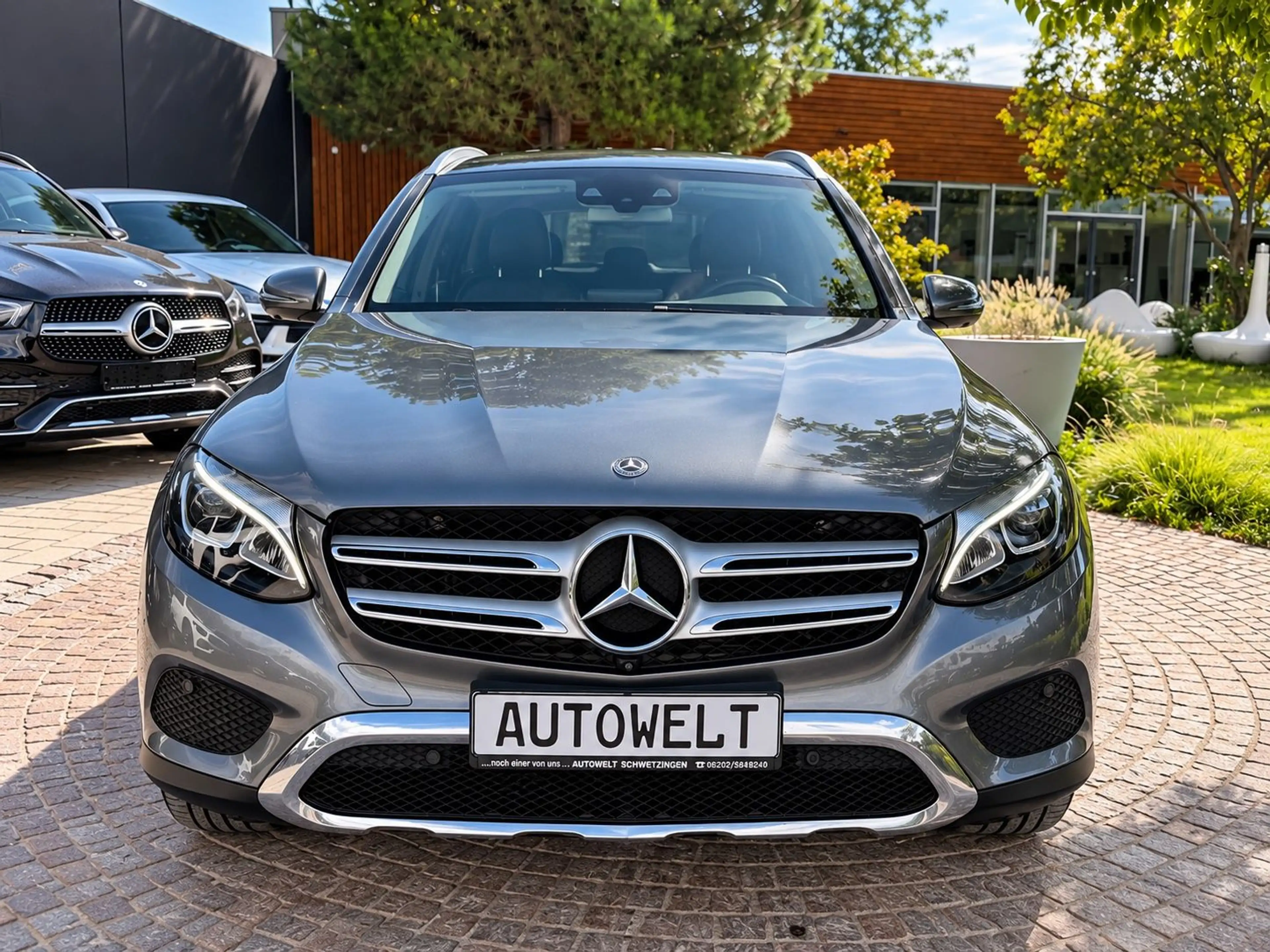 Mercedes-Benz GLC 250 4Matic 1.Hand,LED,Leder,SHZ,360°,AHK — photo 2