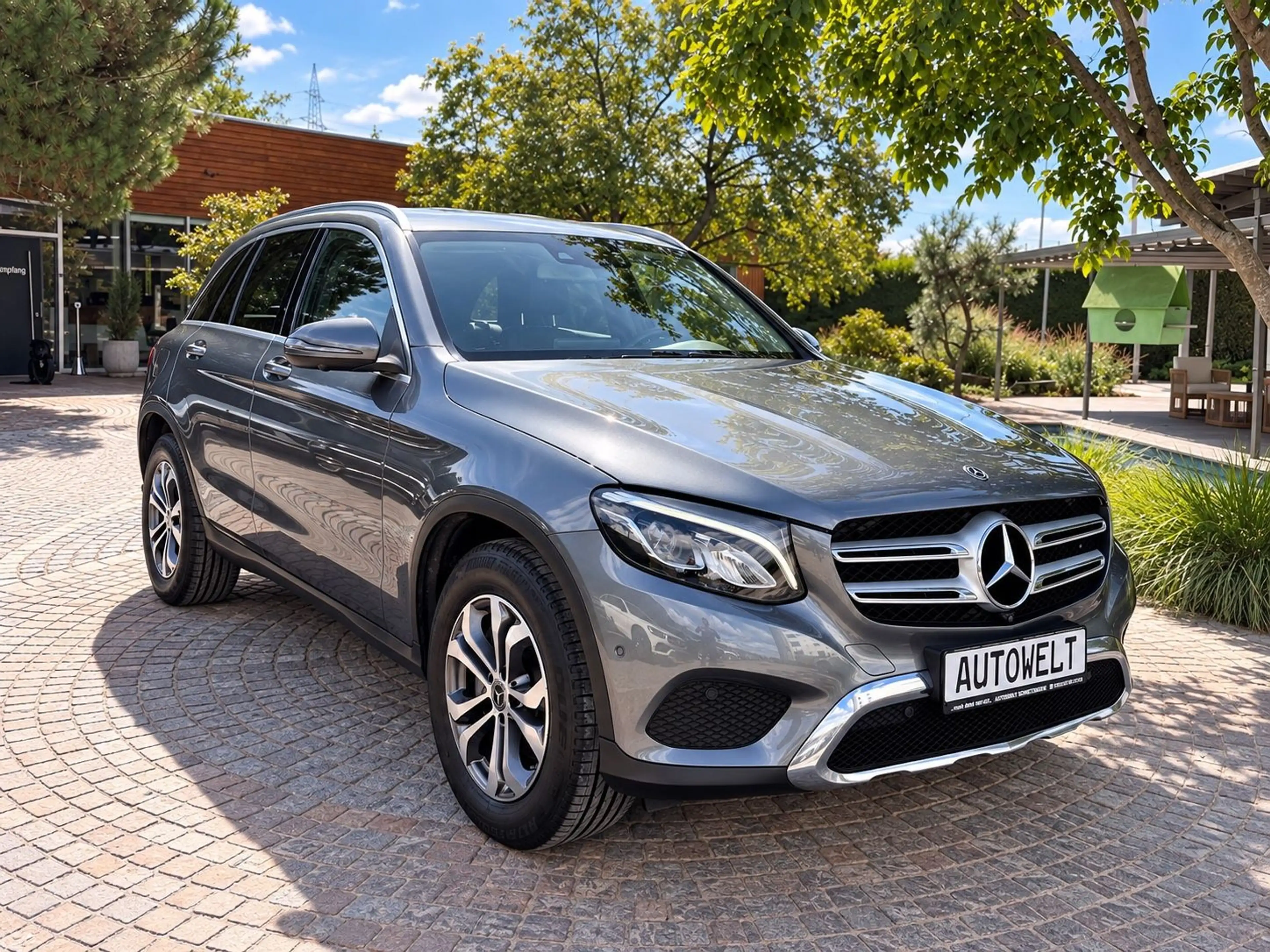 Mercedes-Benz GLC 250 4Matic 1.Hand,LED,Leder,SHZ,360°,AHK