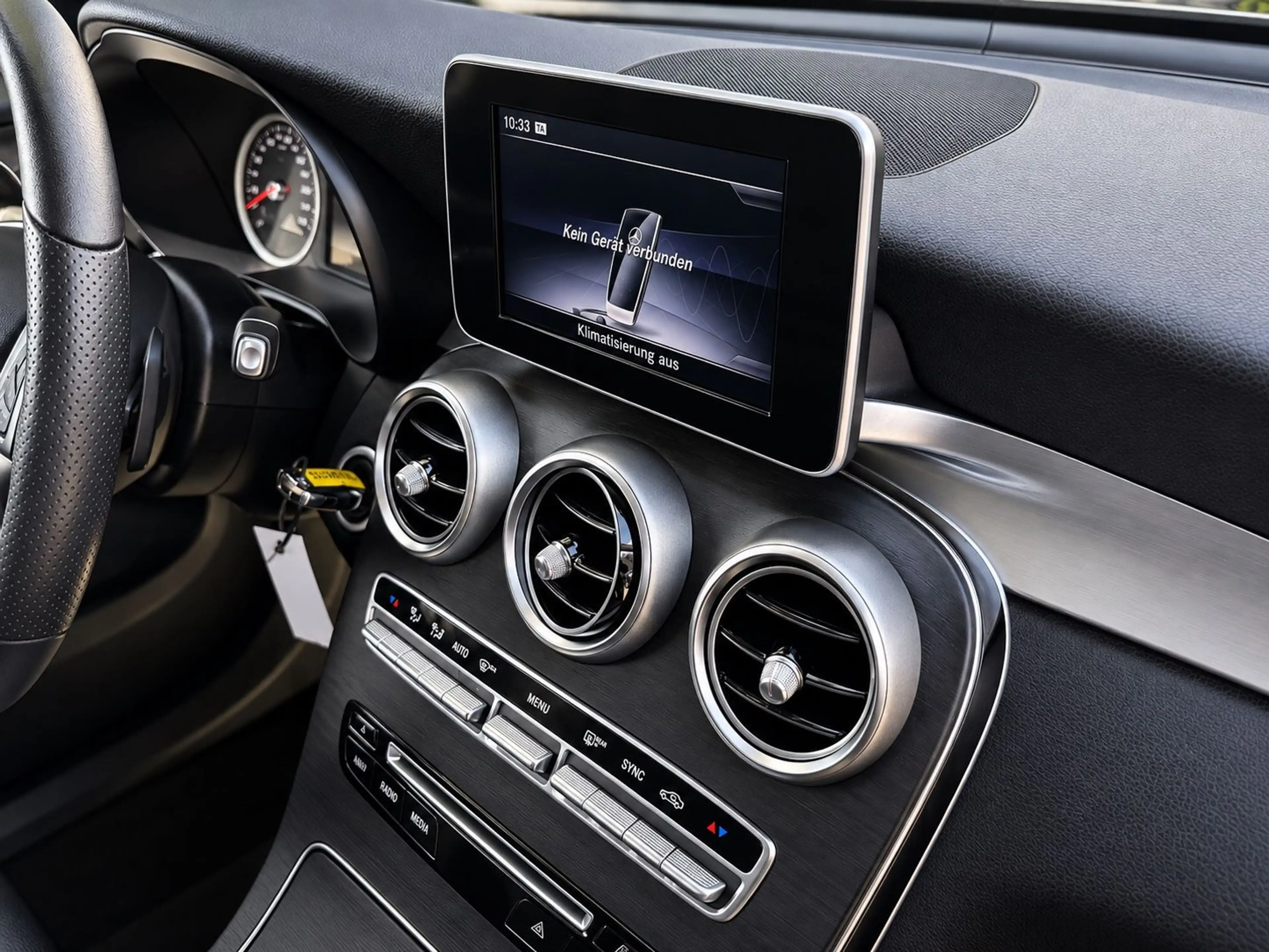 Mercedes-Benz GLC 250 4Matic 1.Hand,LED,Leder,SHZ,360°,AHK — photo 11
