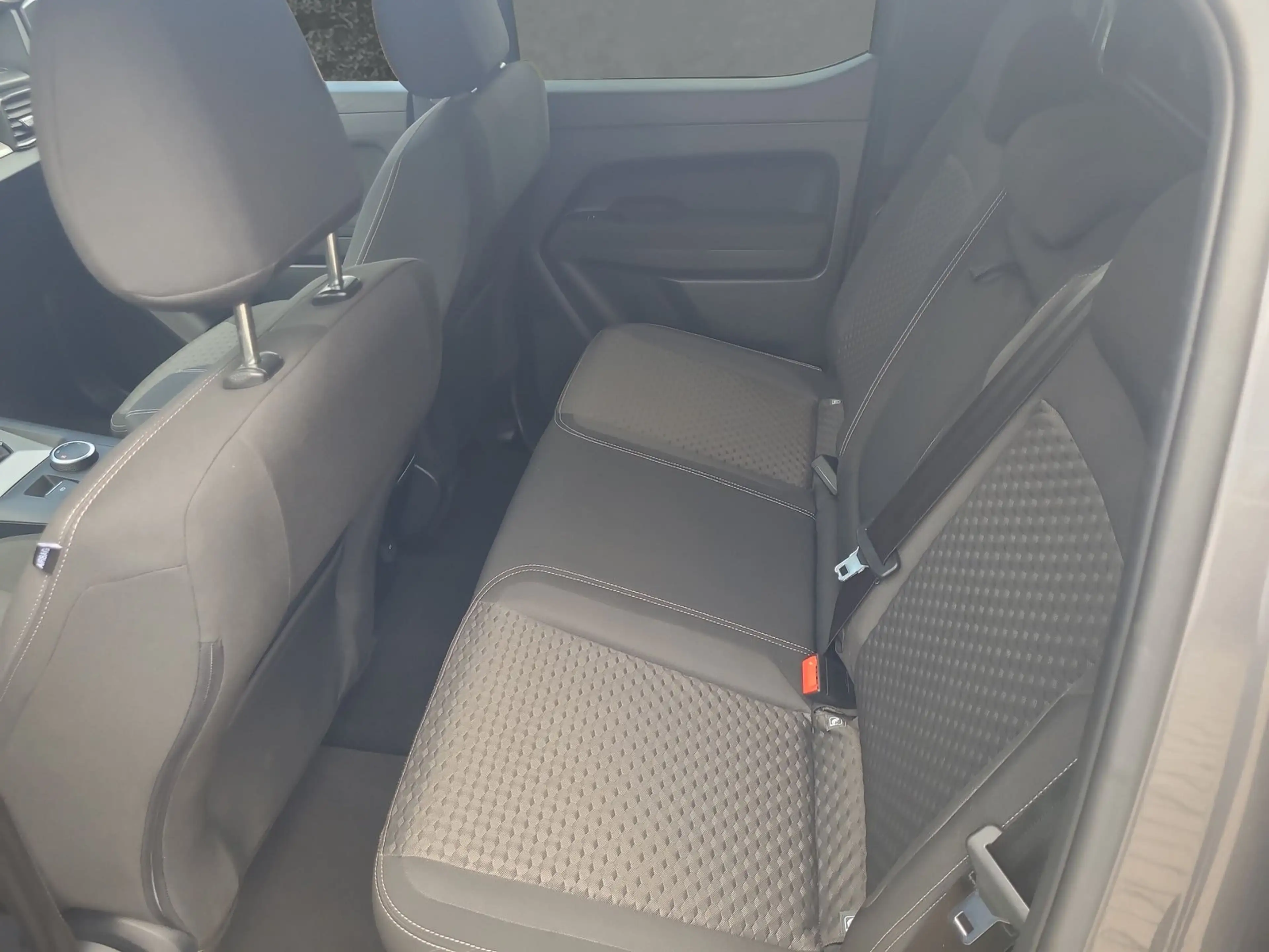 Volkswagen Amarok 2.0 TDI Life 4Motion, Hardtop, Stylingbar — photo 13