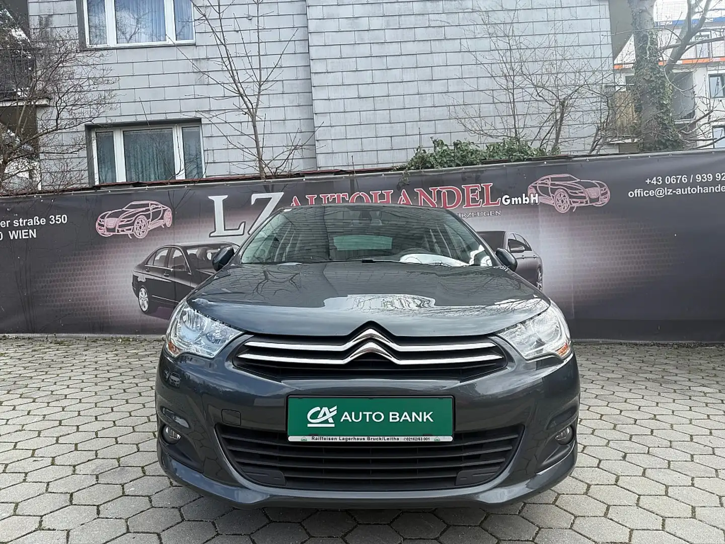 Citroen C4 1,6 HDi 90 Seduction Grau - 2