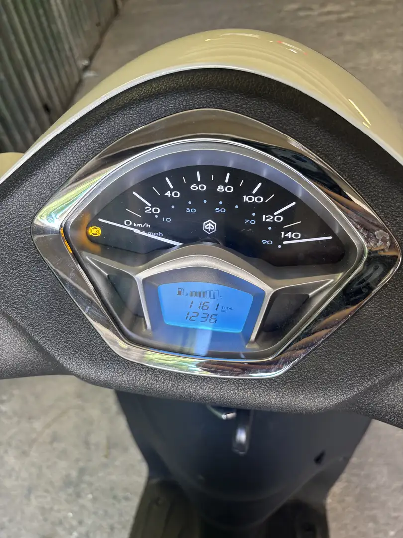 Piaggio Liberty 125 Biały - 1