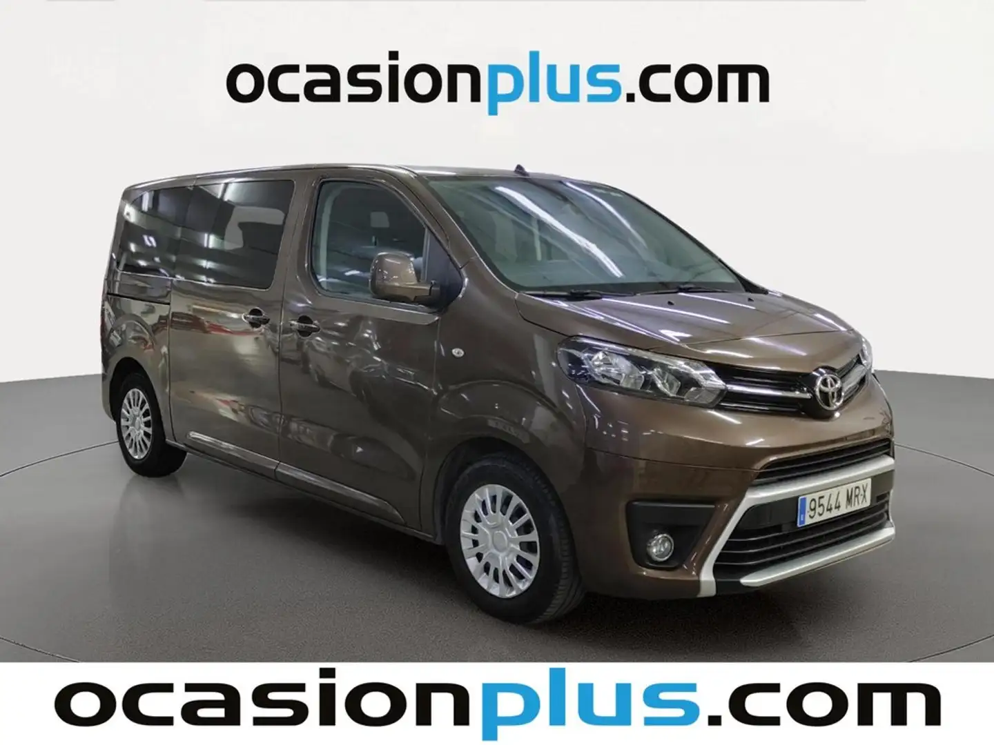 Toyota Proace Shuttle L1 2.0D 8pl. Portón VX Plus 145 Marrón - 2