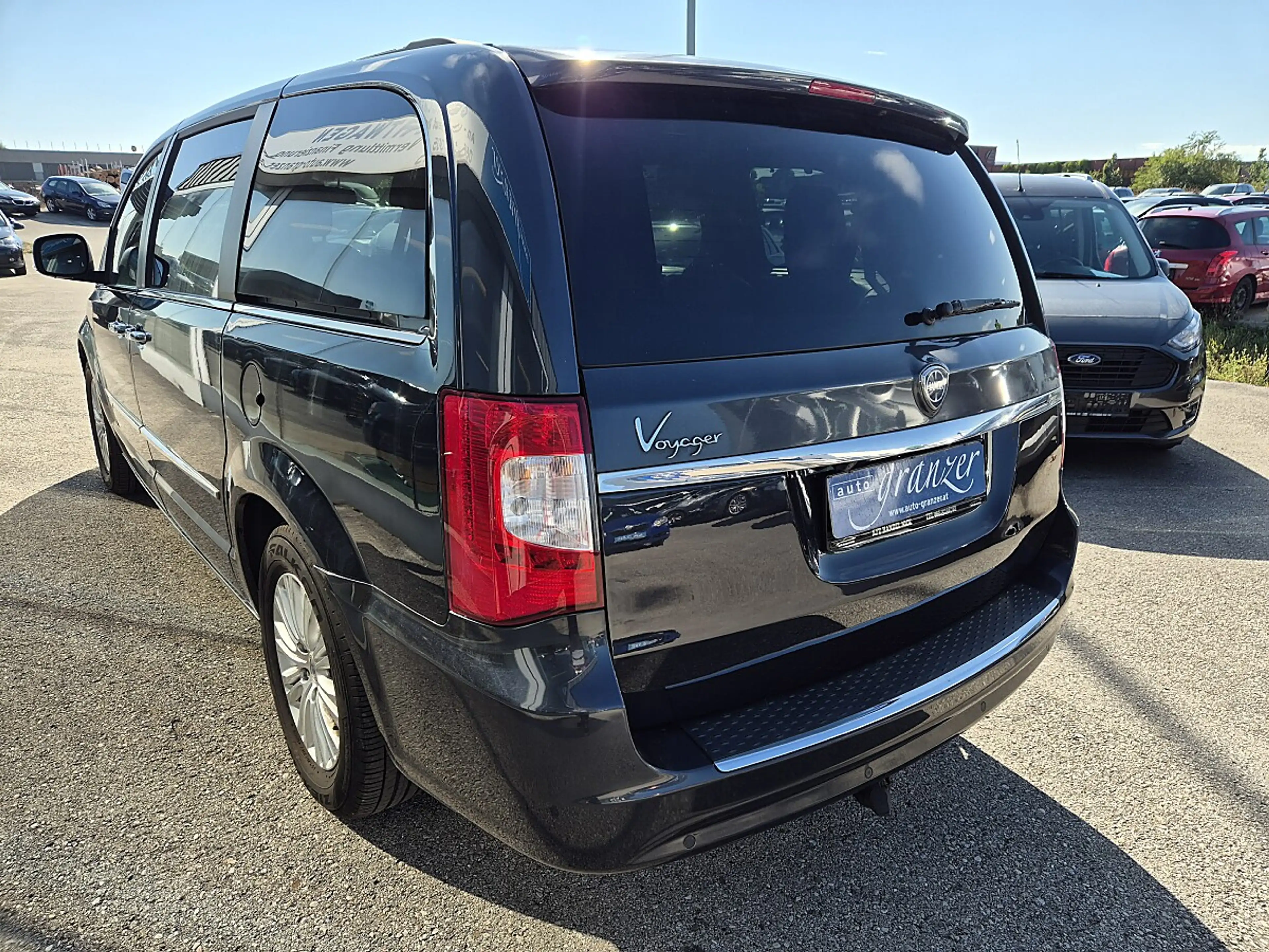 Lancia Voyager 2,8 CRD Platinum — photo 7