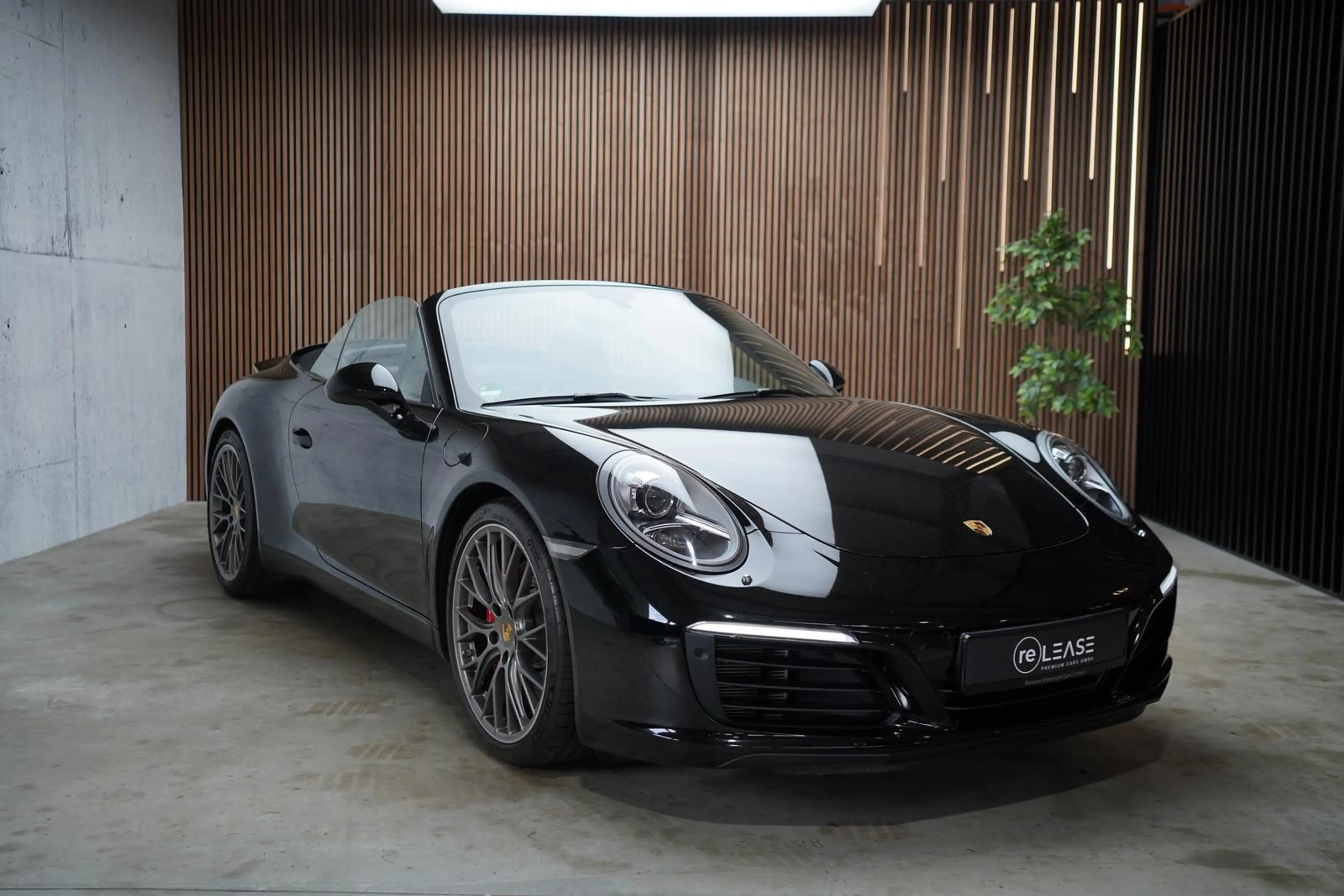 Porsche 911 Carrera S Cabriolet | Approved 08.2028