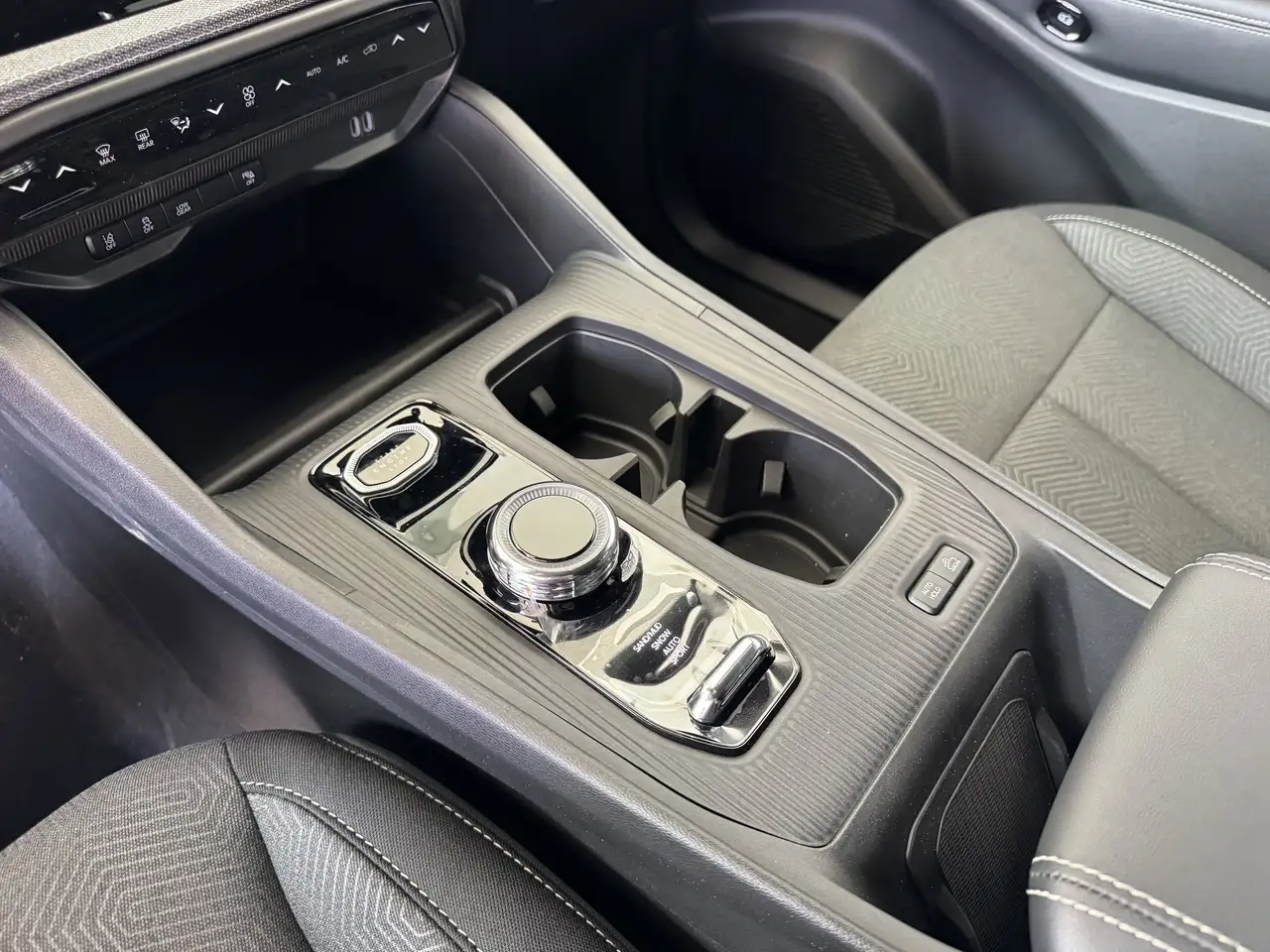 Jeep Cherokee снимка Jeep Cherokee