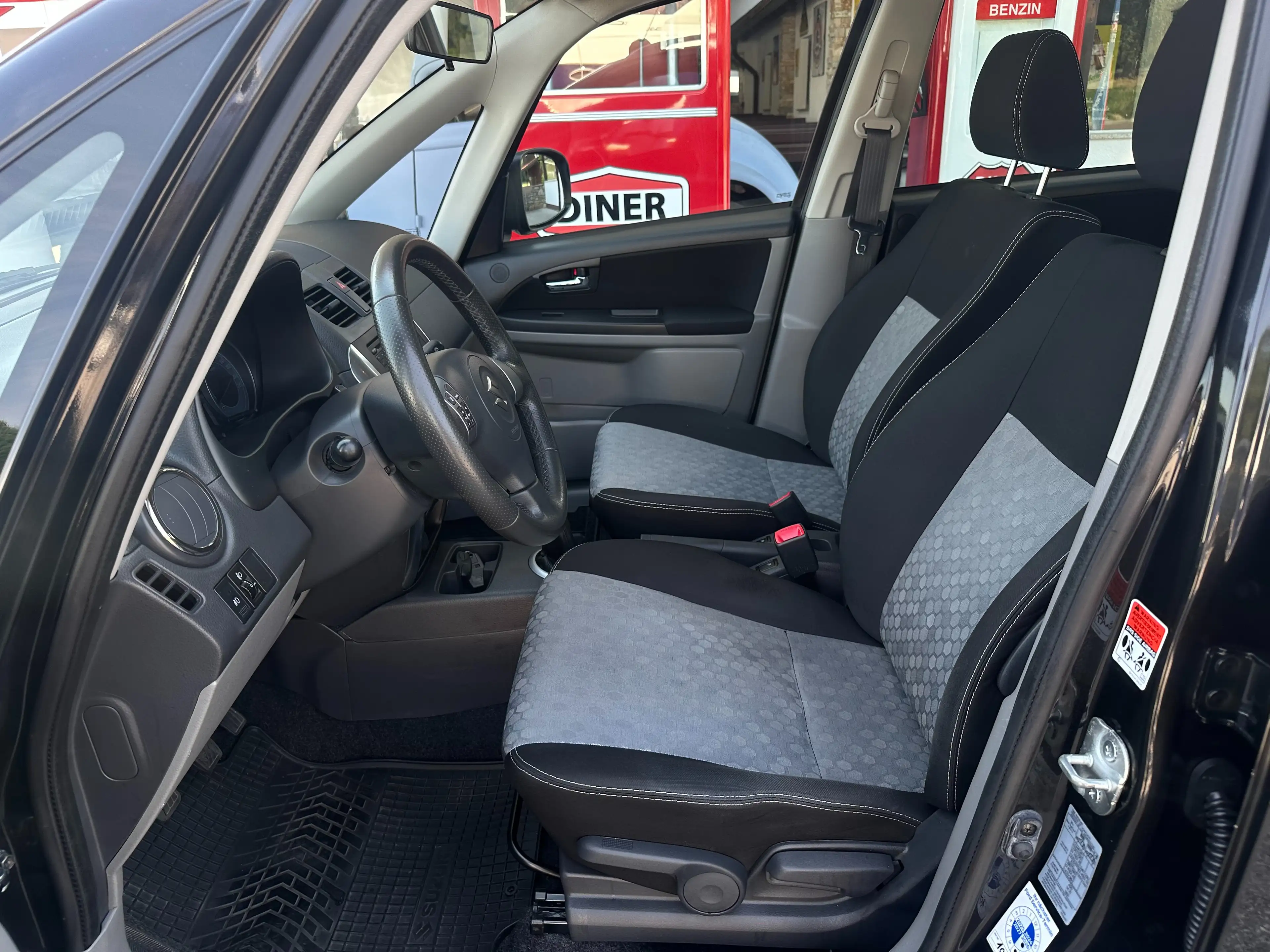 Suzuki SX4 SX4 1,6 GLX 4x4  /1.Besitz/Pickerl & Service NEU/ — photo 10