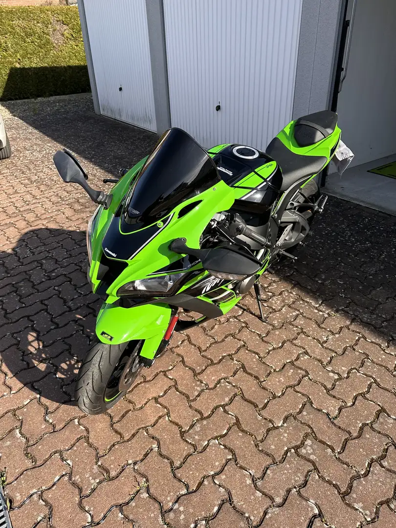 Kawasaki Ninja ZX-10R - 1