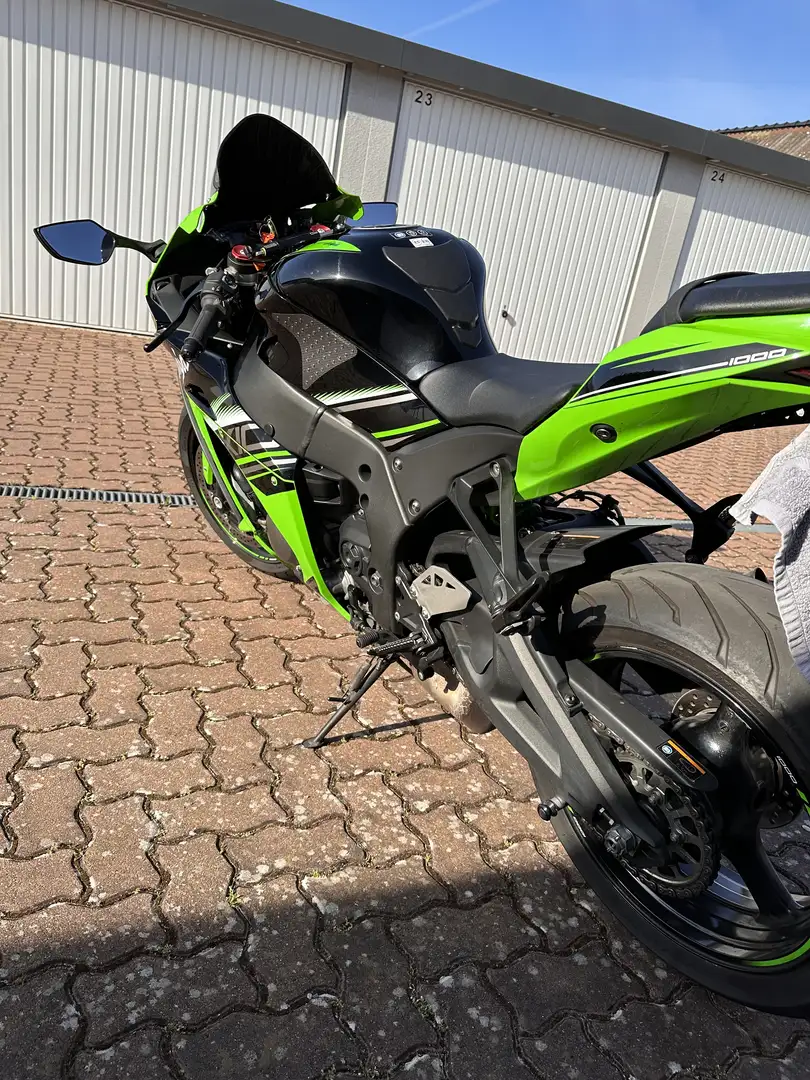Kawasaki Ninja ZX-10R - 2