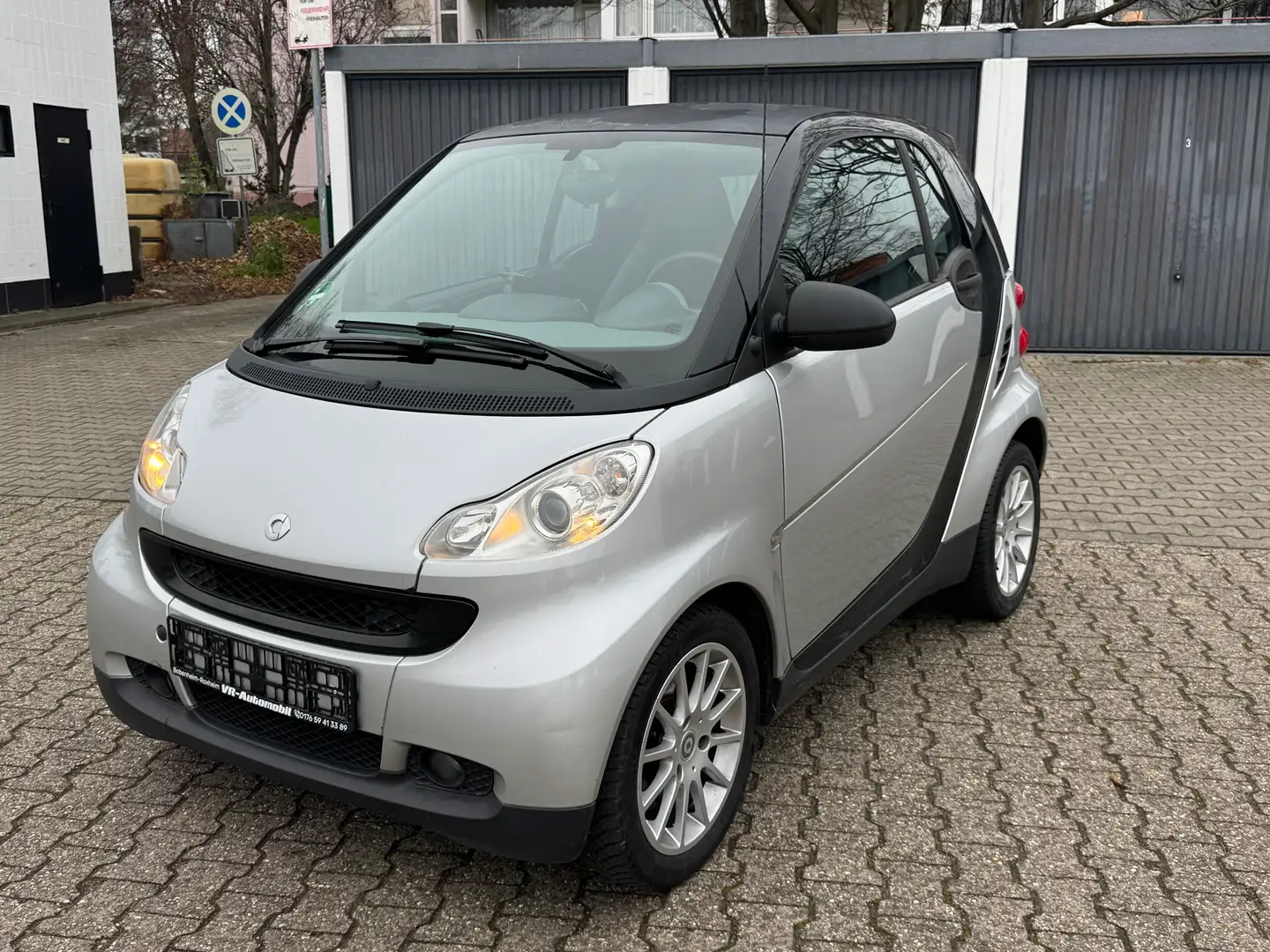 smart forTwo Micro Hybrid Drive 45 kW (451.334) Argent - 1
