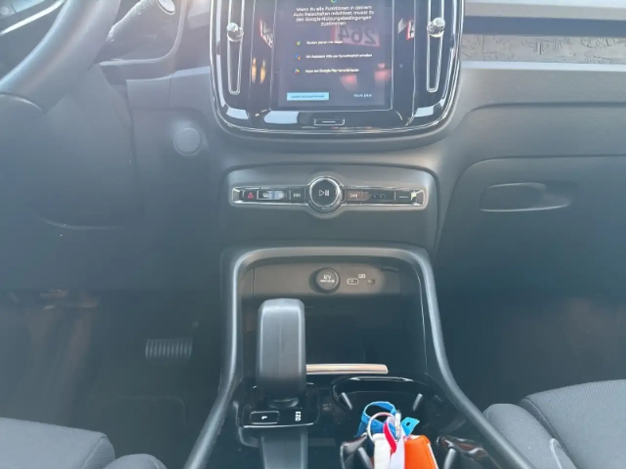 Volvo XC40 Core Pure Electric 2WD 19''LM Wärmepumpe Winterpak 15