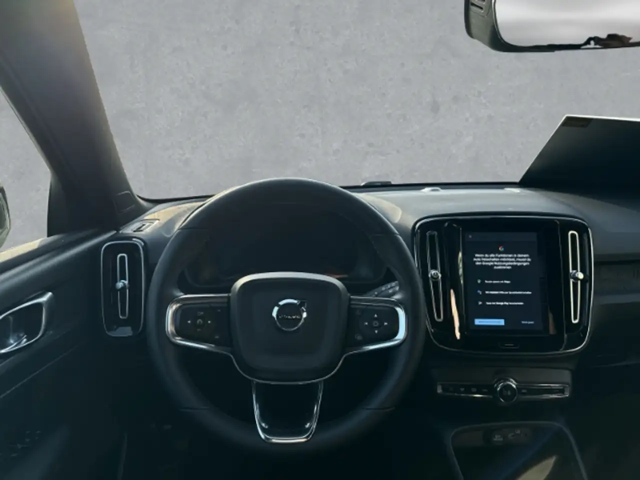 Volvo XC40 Core Pure Electric 2WD 19''LM Wärmepumpe Winterpak 14