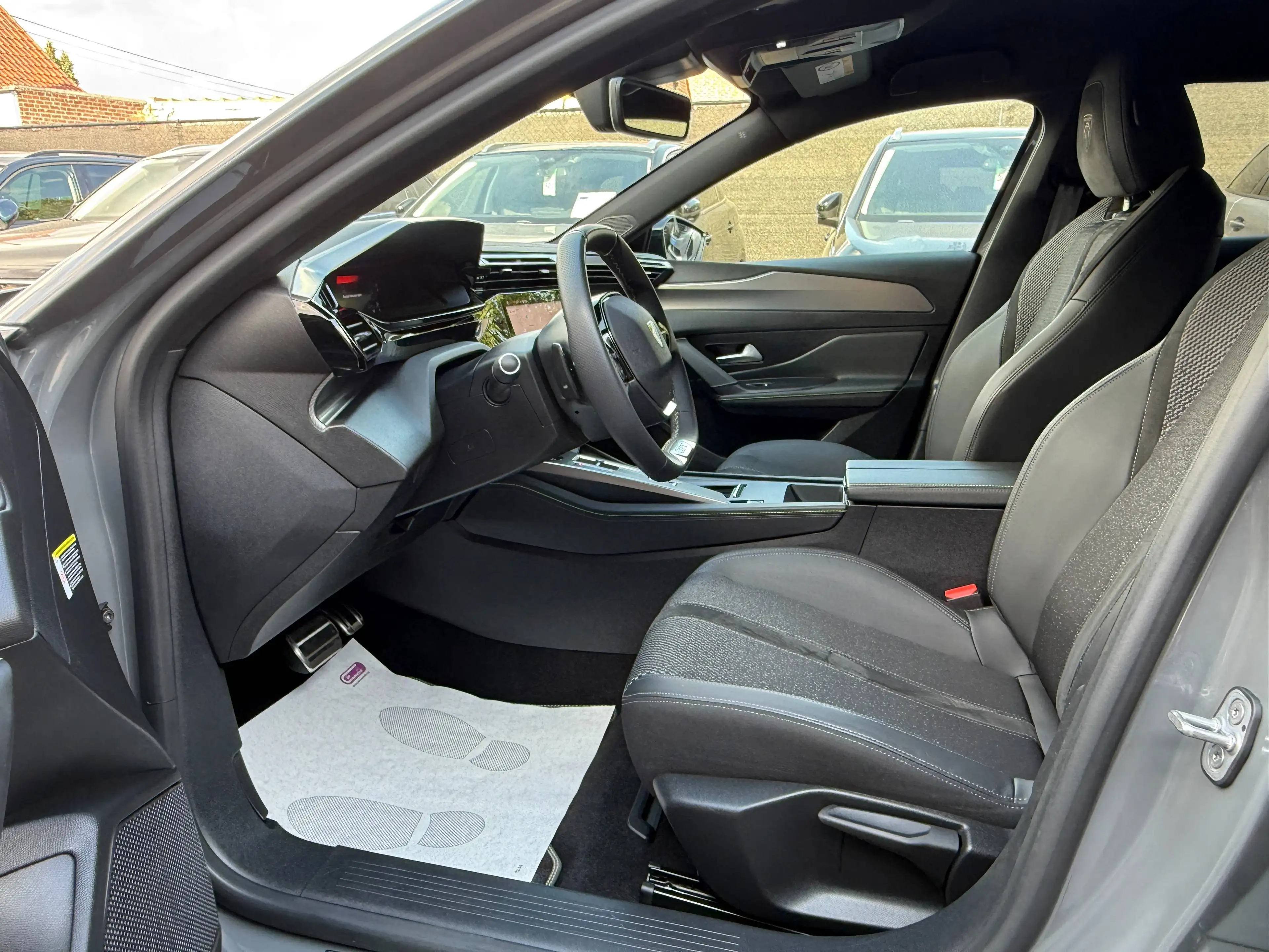 Peugeot 408 1.2i TURBO HYBRID GT-LINE AUTOMAAT NAVI LEDER FULL LED 360 CAMERA CARPLAY — photo 12