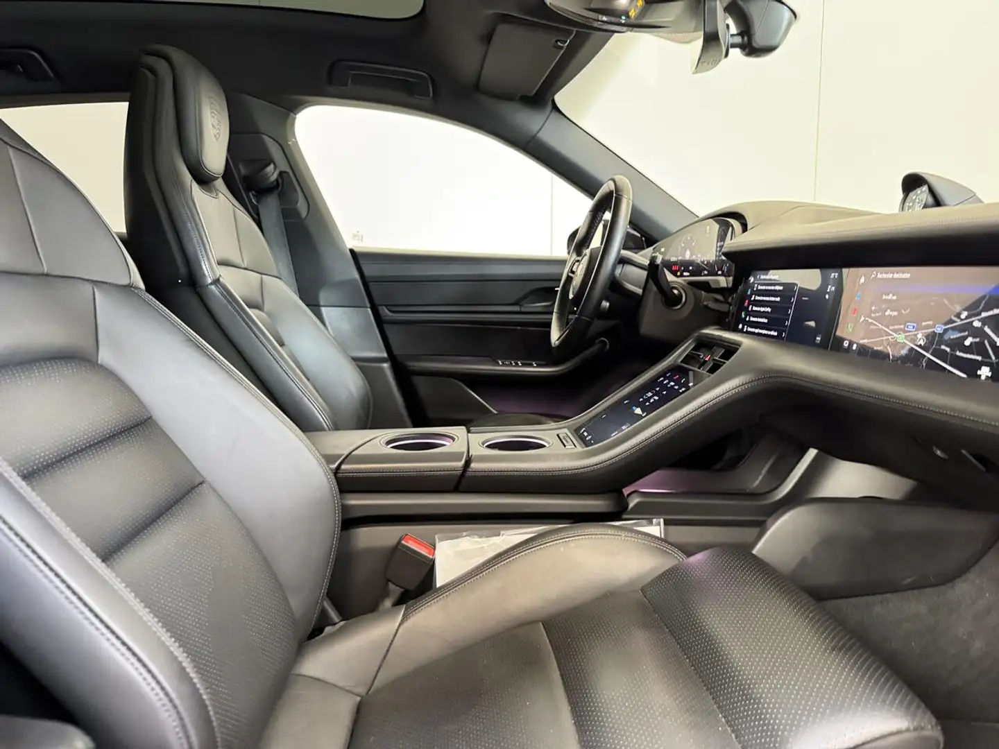 Porsche Taycan 4 CrossTurismo 93.4 kw Full Option! - Topstaat!... Zwart - 2