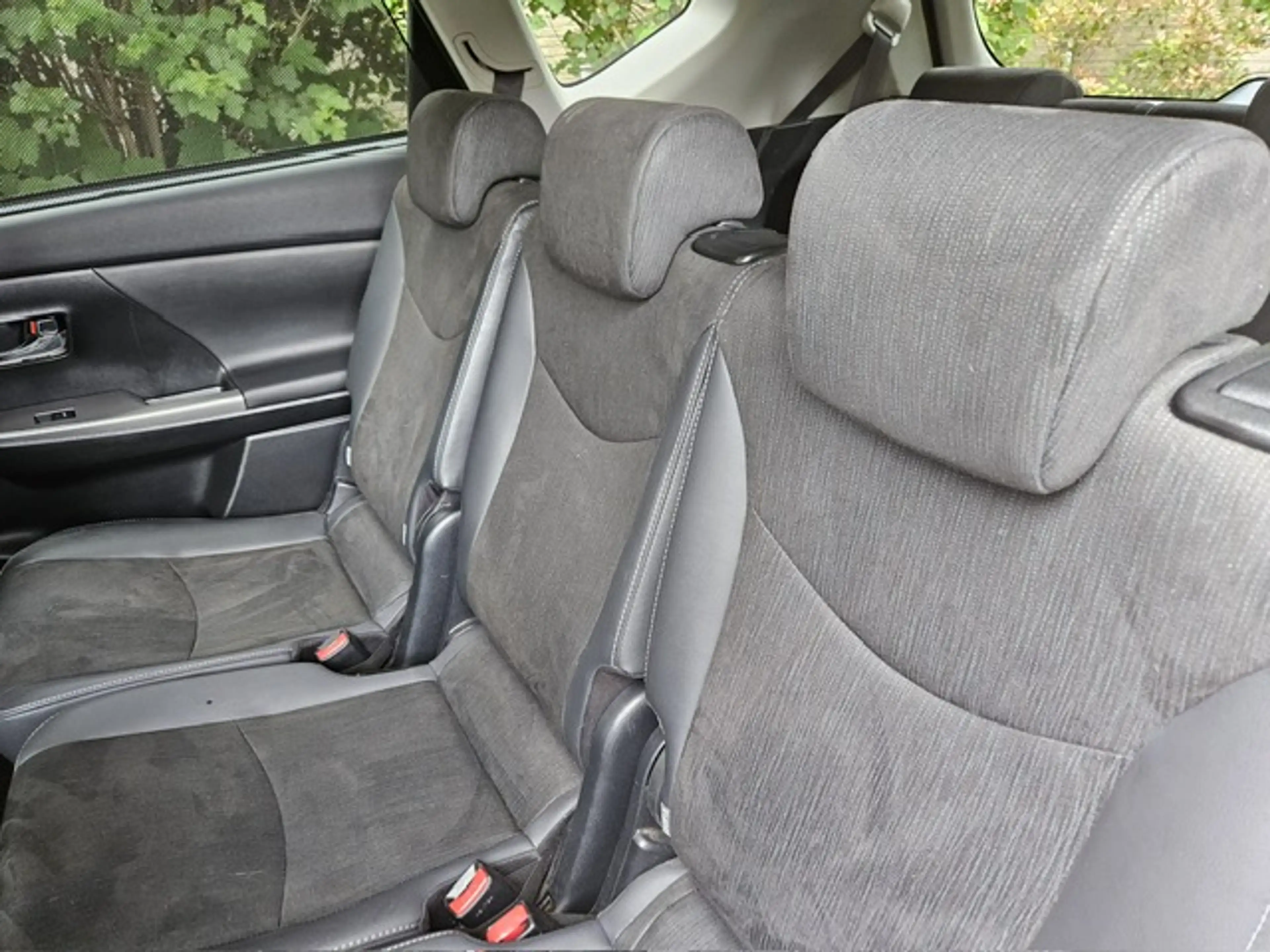 Toyota Prius+ 1.8 Dynamic Led/Navi — photo 12
