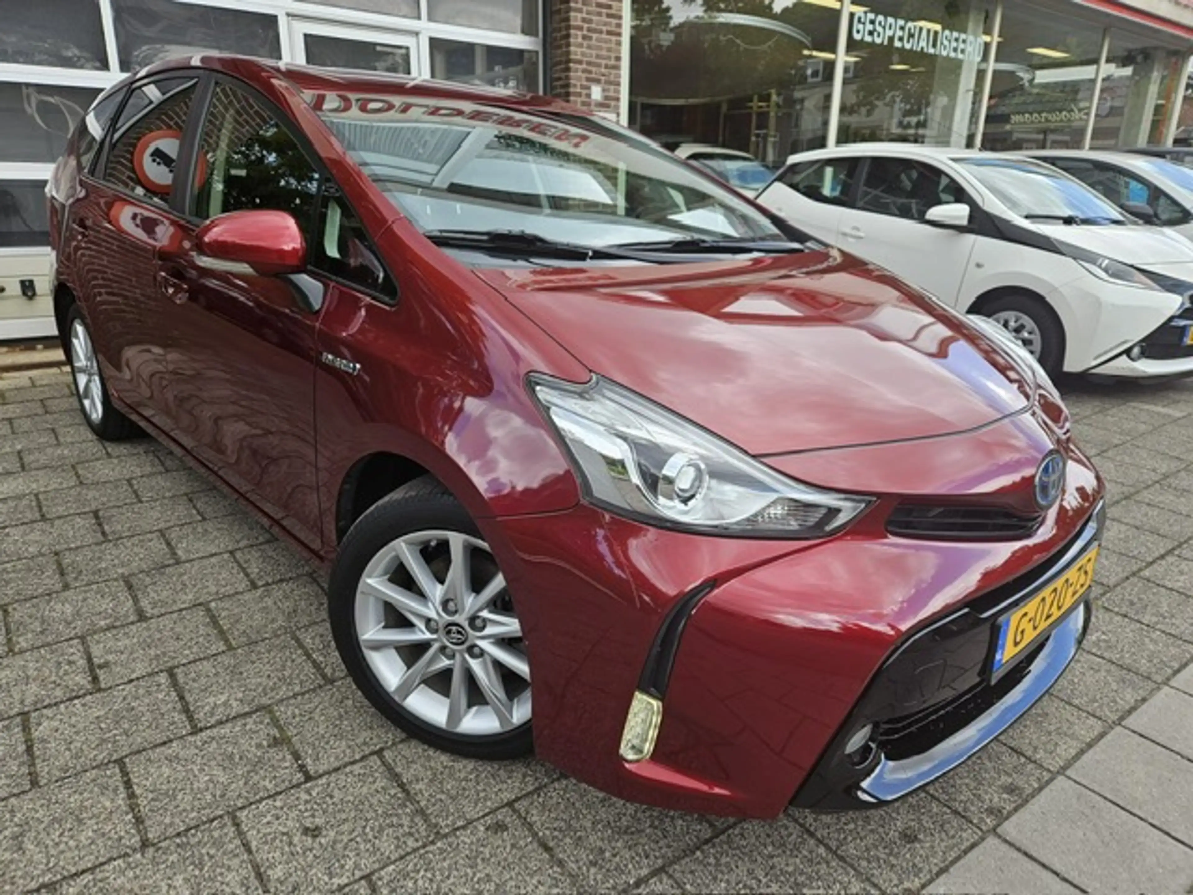 Toyota Prius+ 1.8 Dynamic Led/Navi — photo 2