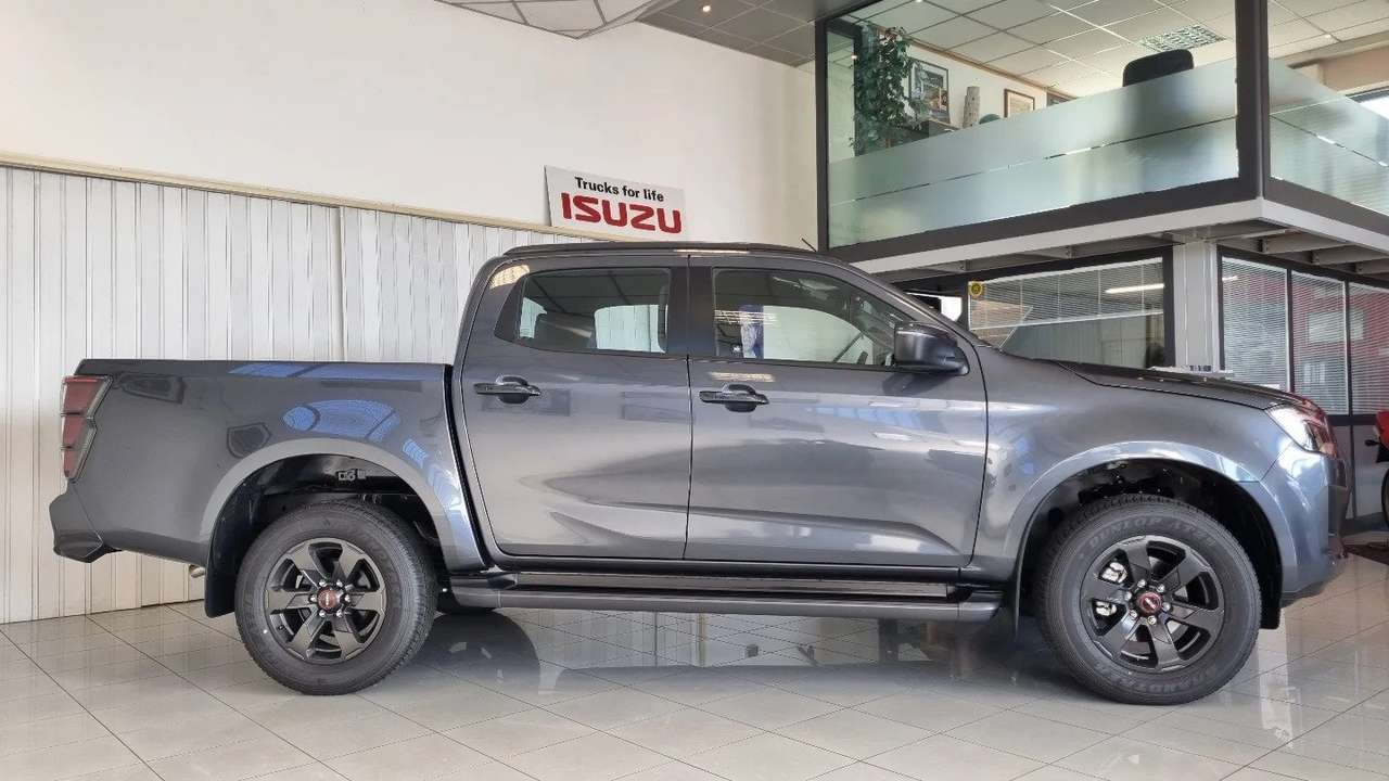 Isuzu D-Max NITRO SPORT MY24 PRONTA CONSEGNA
