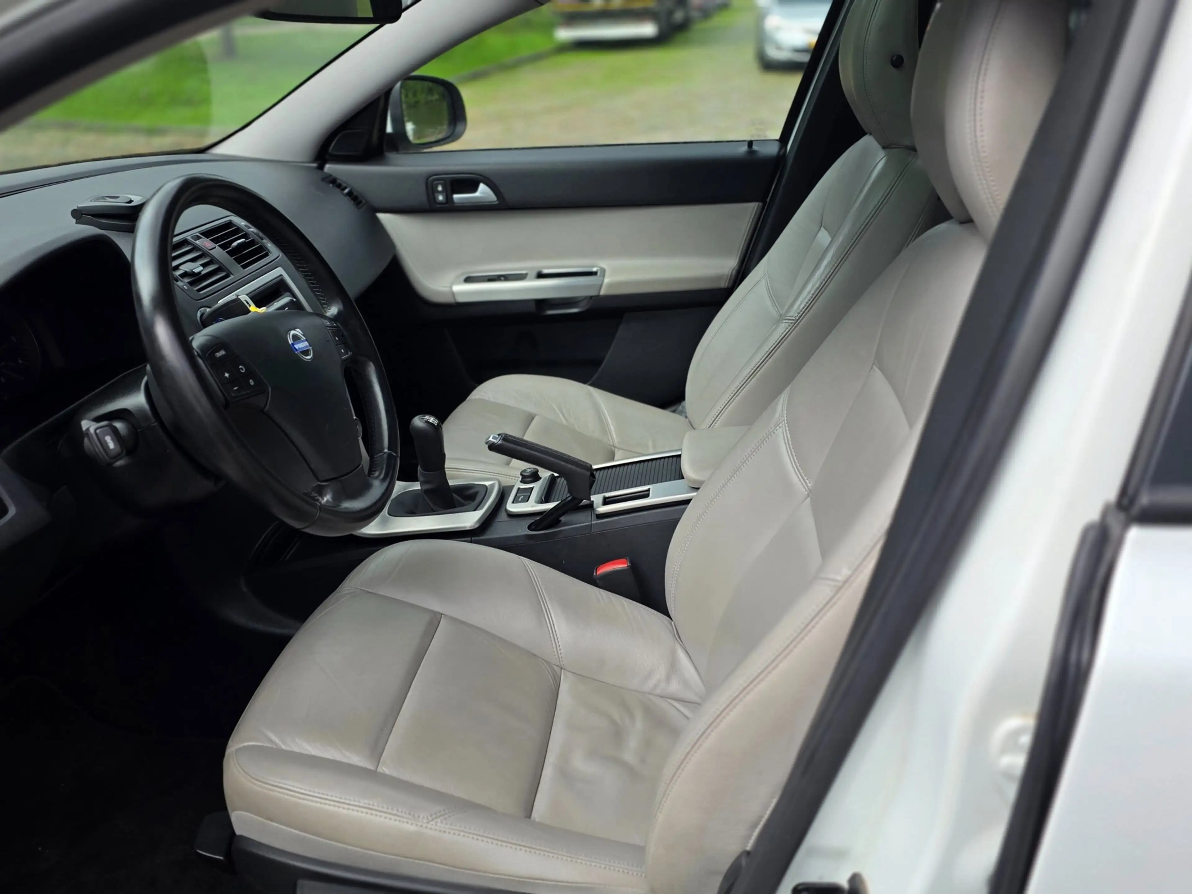 Volvo V50 1.6D S/S 1e eigenaar uniek km org nl auto leerbeke — photo 11