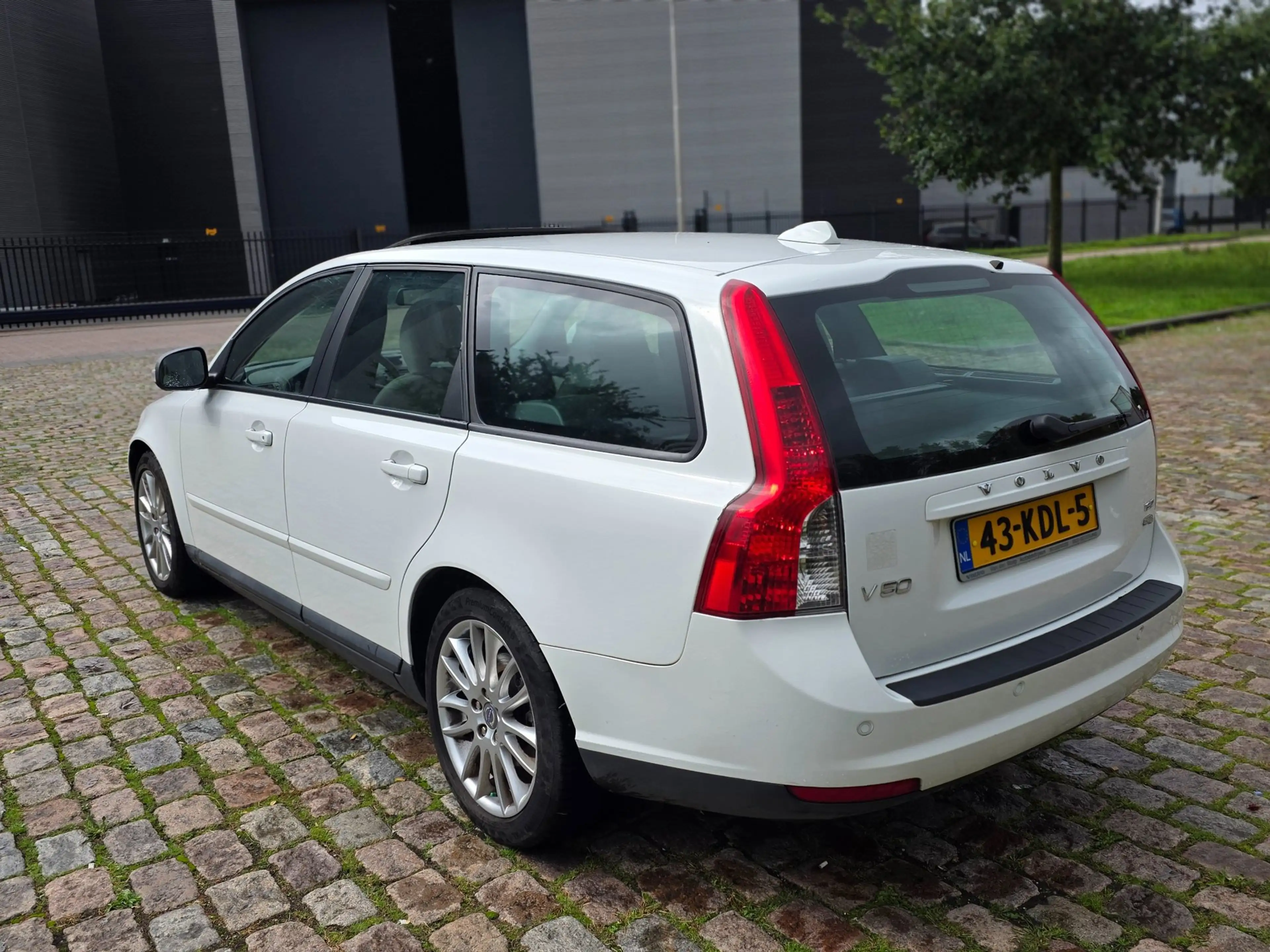 Volvo V50 1.6D S/S 1e eigenaar uniek km org nl auto leerbeke — photo 4