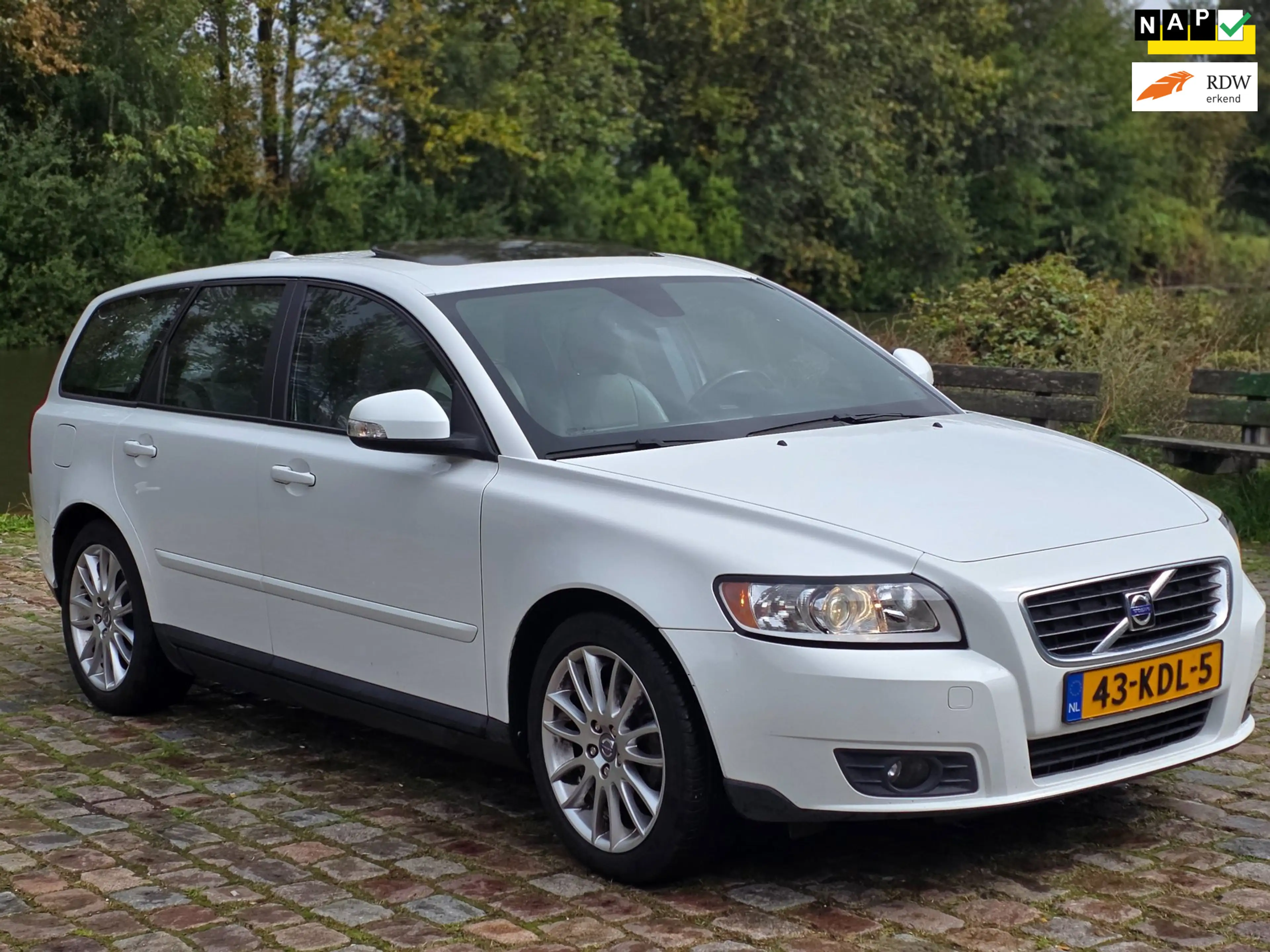 Volvo V50 1.6D S/S 1e eigenaar uniek km org nl auto leerbeke