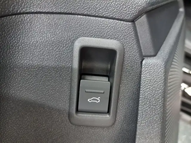 Audi A3 view 14