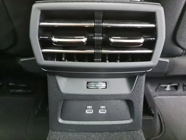 Audi A3 view 24