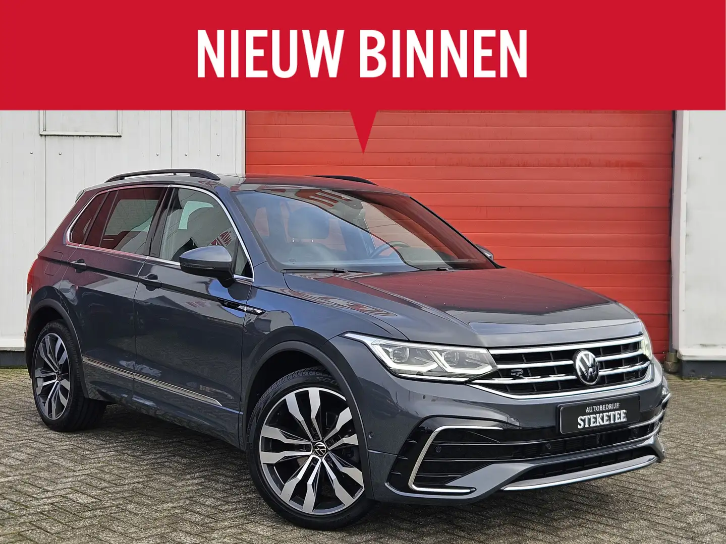 Volkswagen Tiguan 1.5 TSI R-Line Business+ | PANO | ACC | Stoel/stuu Grau - 1