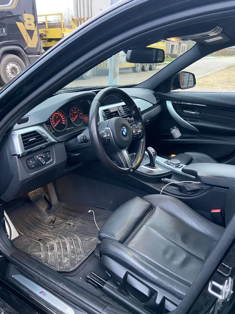 BMW 330 330d Touring xDrive Aut. M Sport - 1