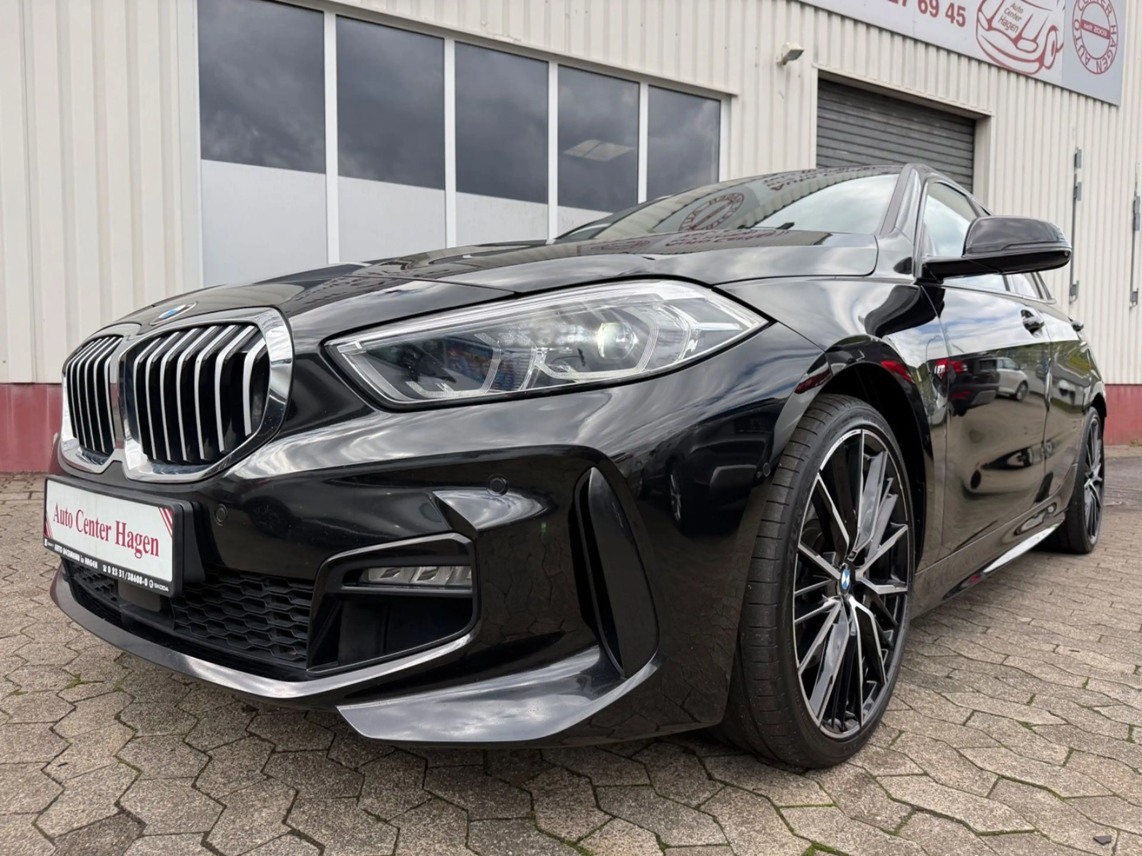 BMW 120 d 140kW 190PS M-Paket Sport Lim./NAV/KAM/SHZ