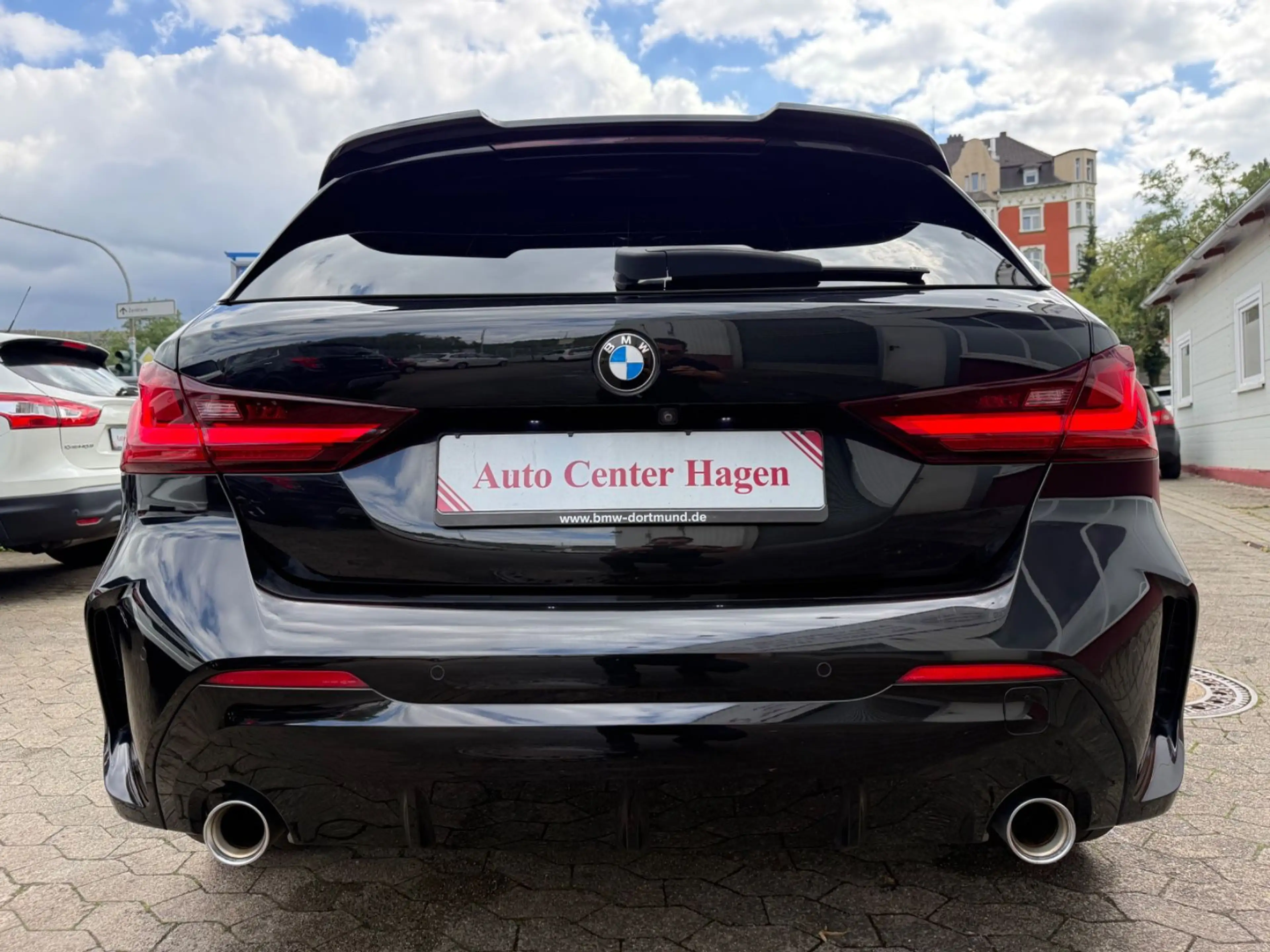 BMW 120 d 140kW 190PS M-Paket Sport Lim./NAV/KAM/SHZ — photo 10