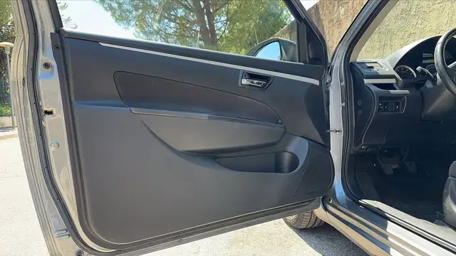 Suzuki Swift view 7