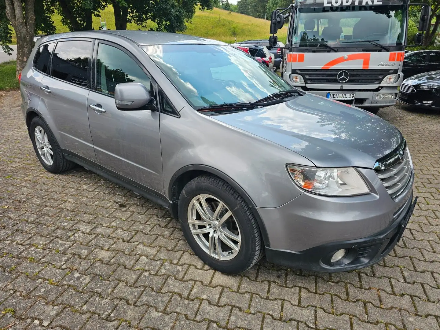 Subaru Tribeca 3.6R Automatik Klima Alu 7 Sitzer 1 Hd Grijs - 2