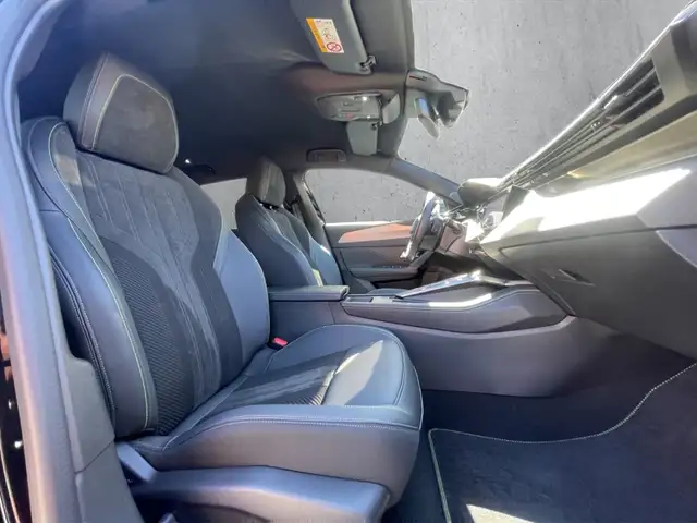 Peugeot 408 view 13
