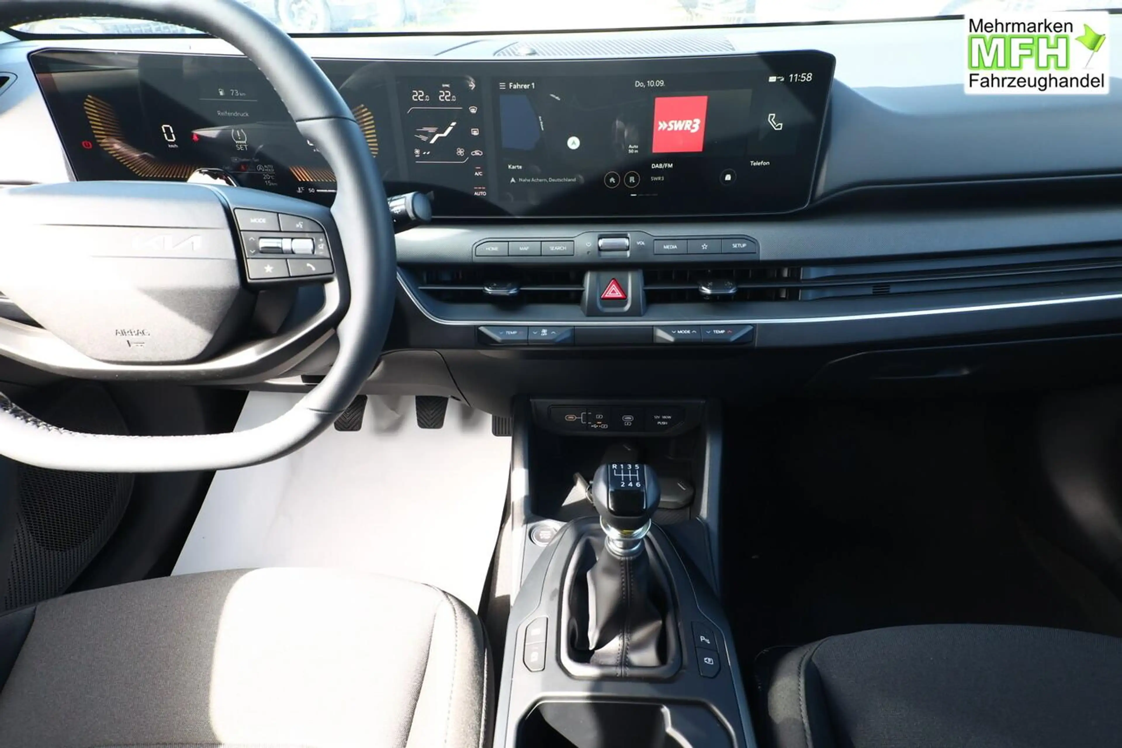 Kia K4 MT SHZ ACC Nav LED Kam Keyl 2xPDC LM16 CarPl 85... — photo 7