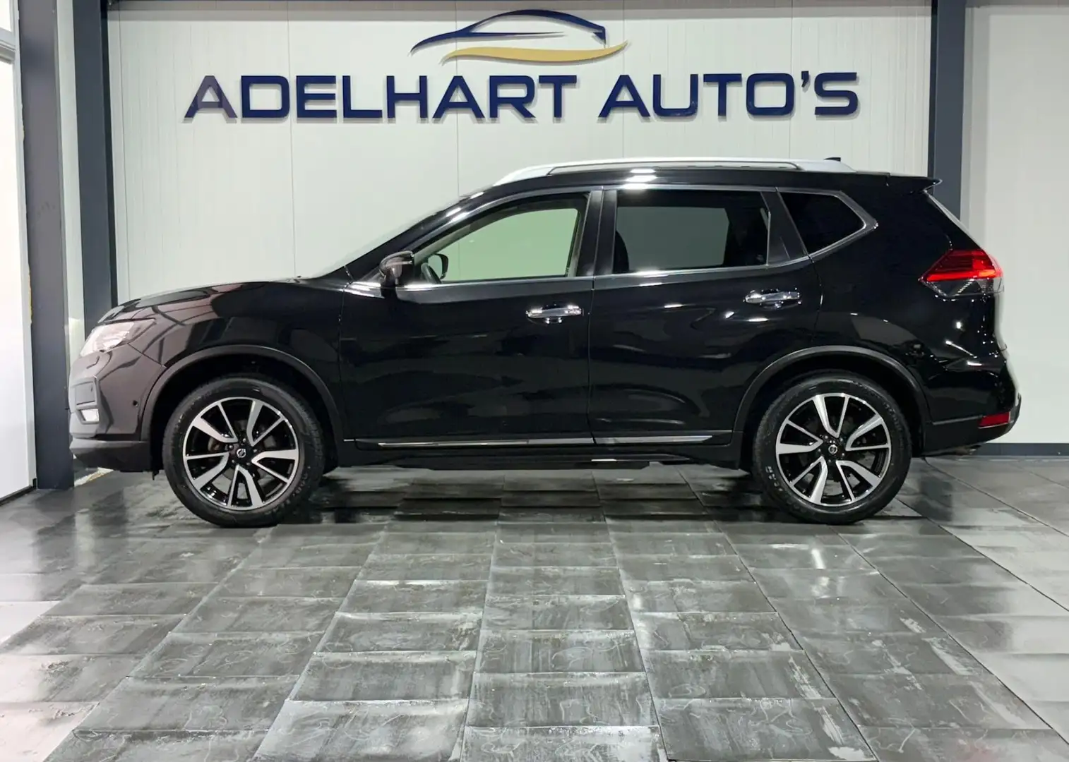 Nissan X-Trail 1.3 DIG-T Tekna + Automaat / Panorama dak / Full l Zwart - 2