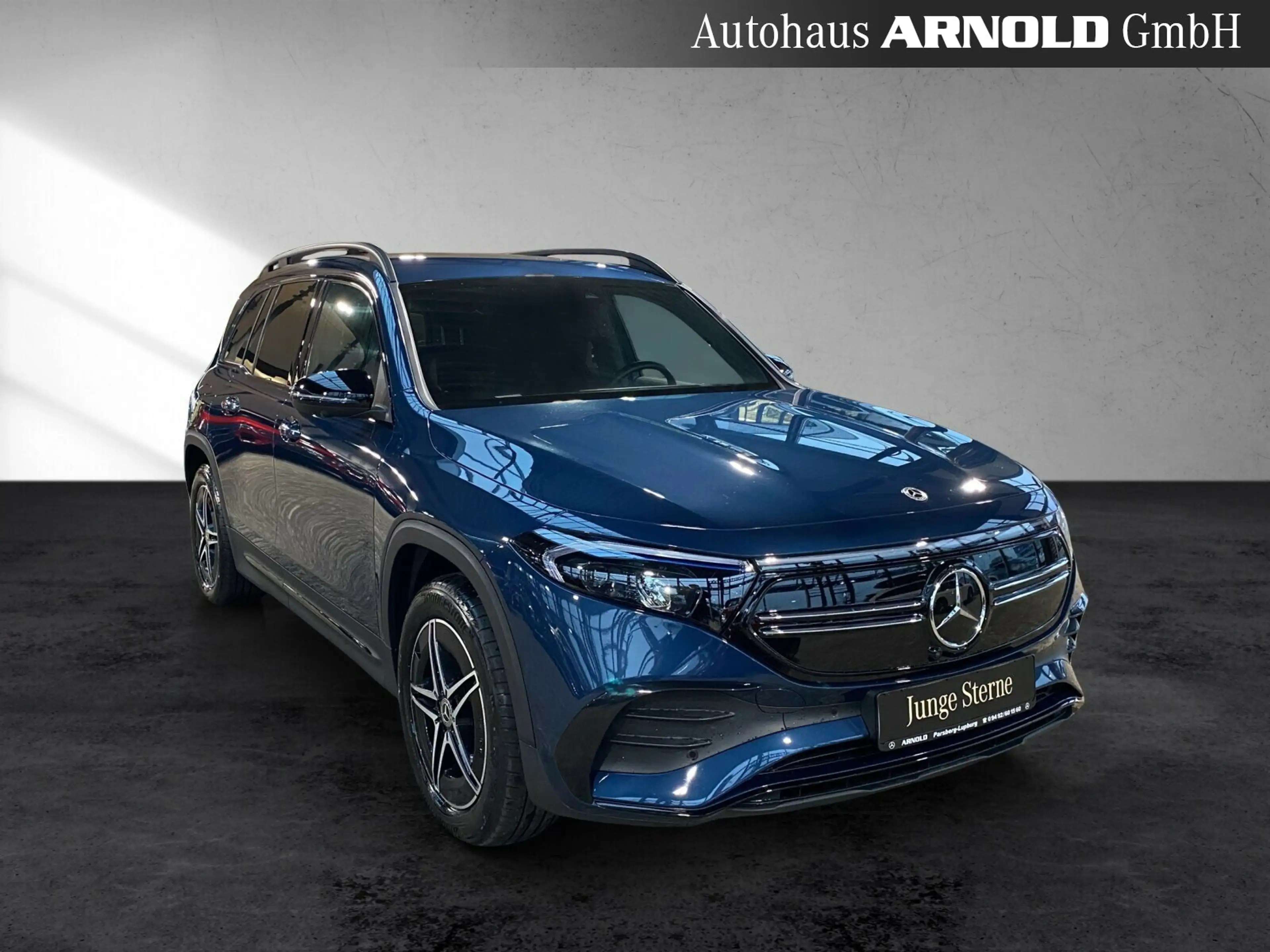 Mercedes-Benz EQB 350 EQB 350 4M AMG Line Night Fahrass-P 360° KEYLESS — photo 7
