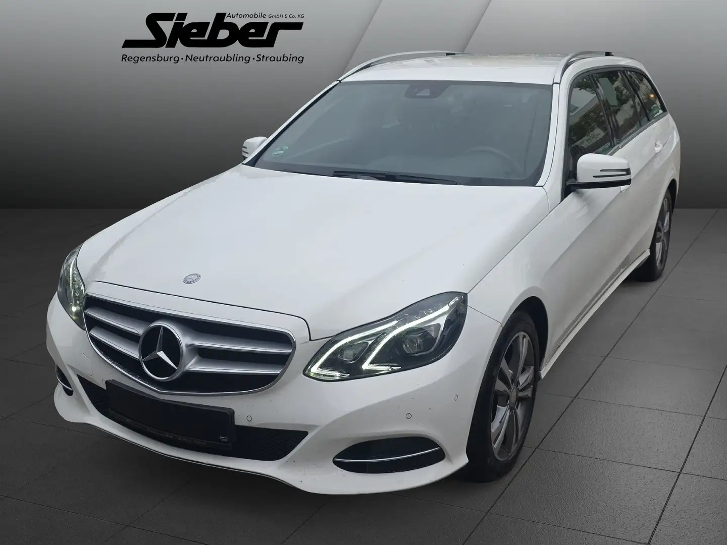 Mercedes-Benz E 220 CDI BlueTec *Leder*Navi* Weiß - 2
