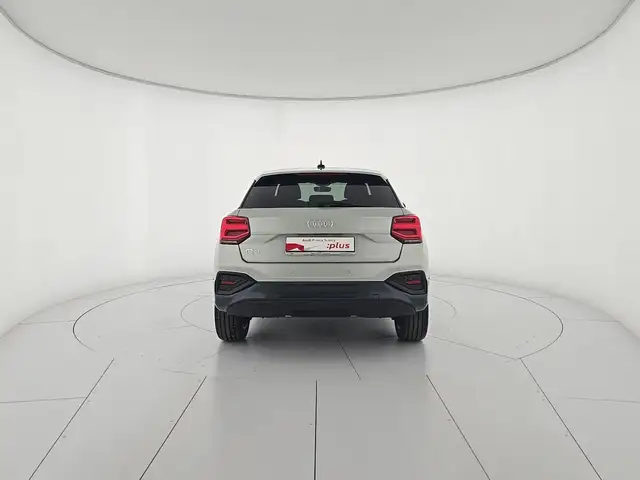 Audi Q2 view 4