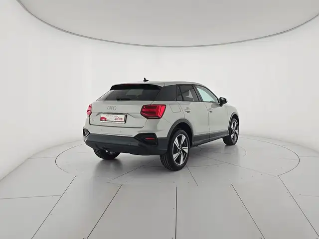 Audi Q2 view 5