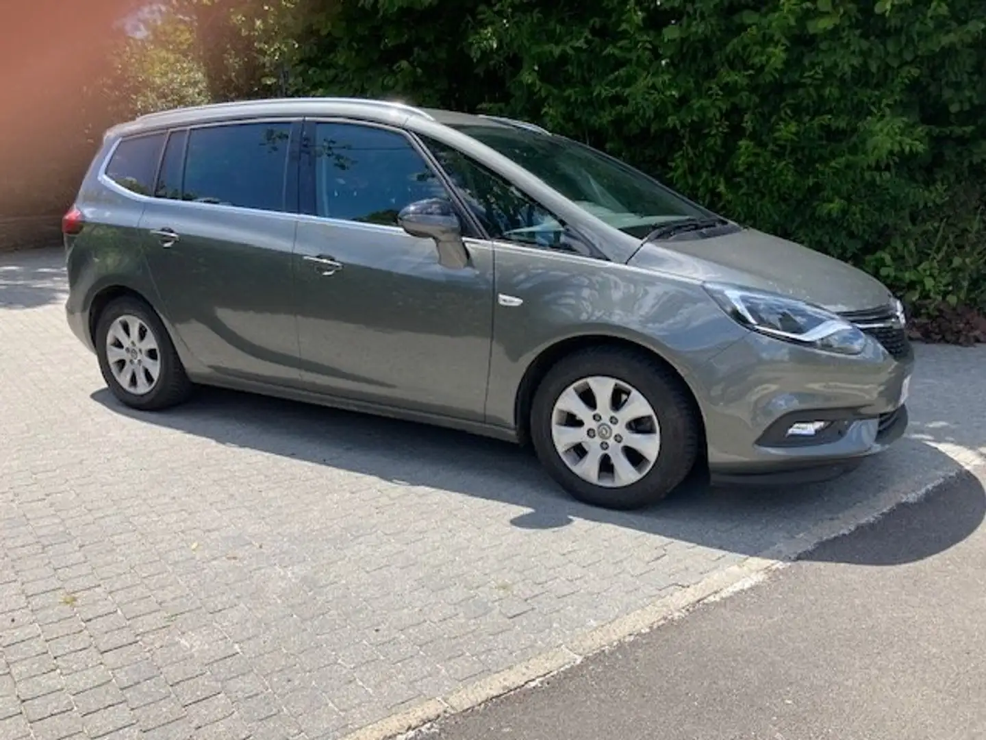 Opel Zafira Tourer Zafira 1.4 Turbo Edition - 1