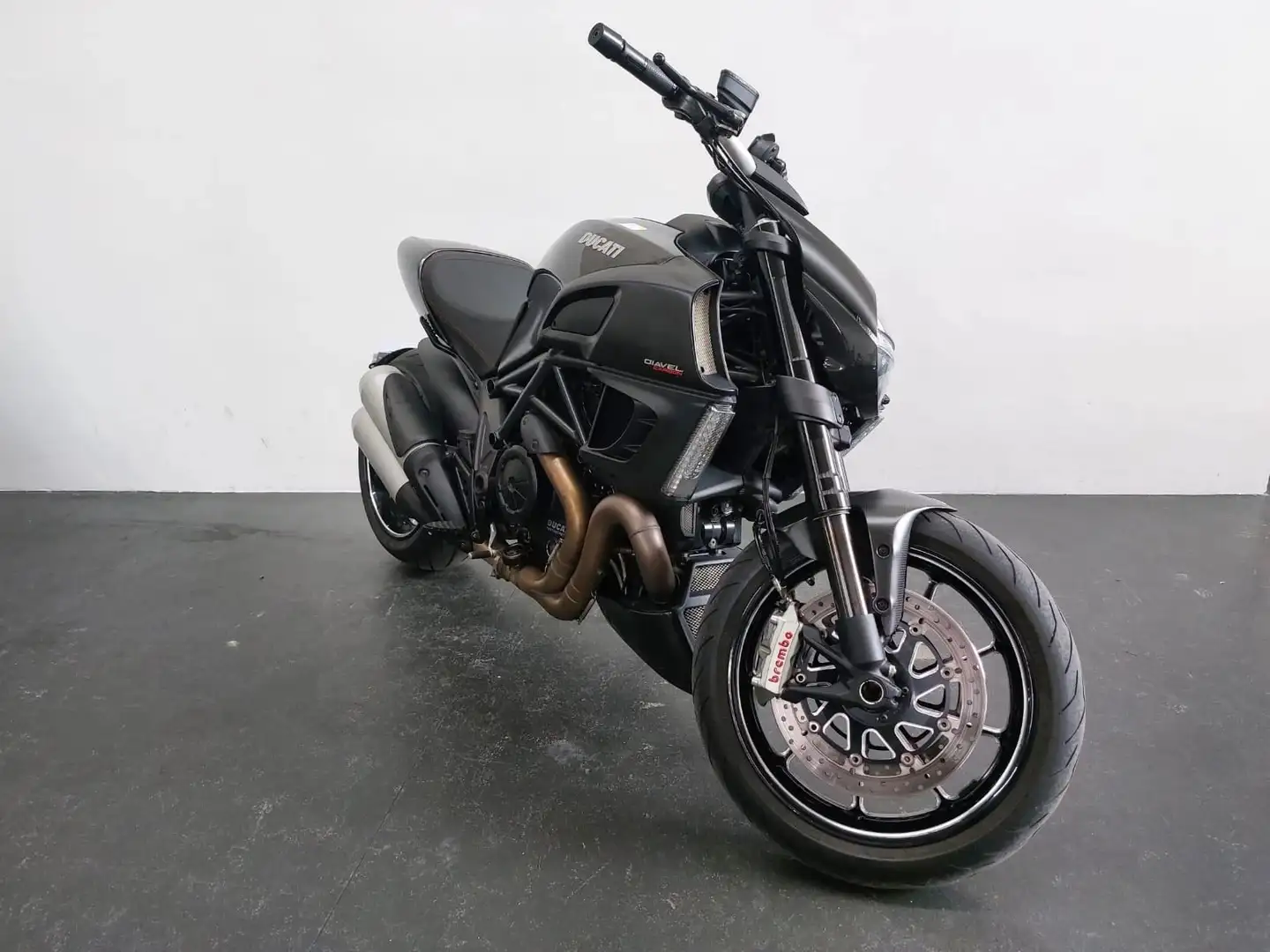 Ducati Diavel Carbon Siyah - 2