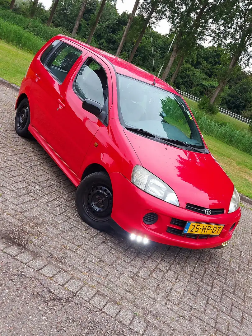 Daihatsu YRV 1.3-16V VTi Roşu - 1