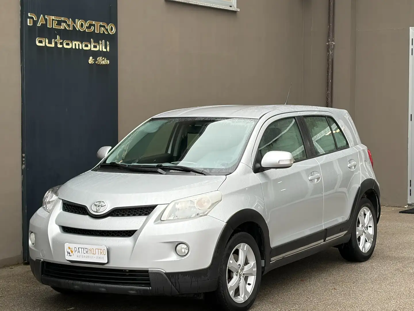Toyota Urban Cruiser 1.4 d-4d Sol Awd ***GANCIO TRAINO*** Argent - 1