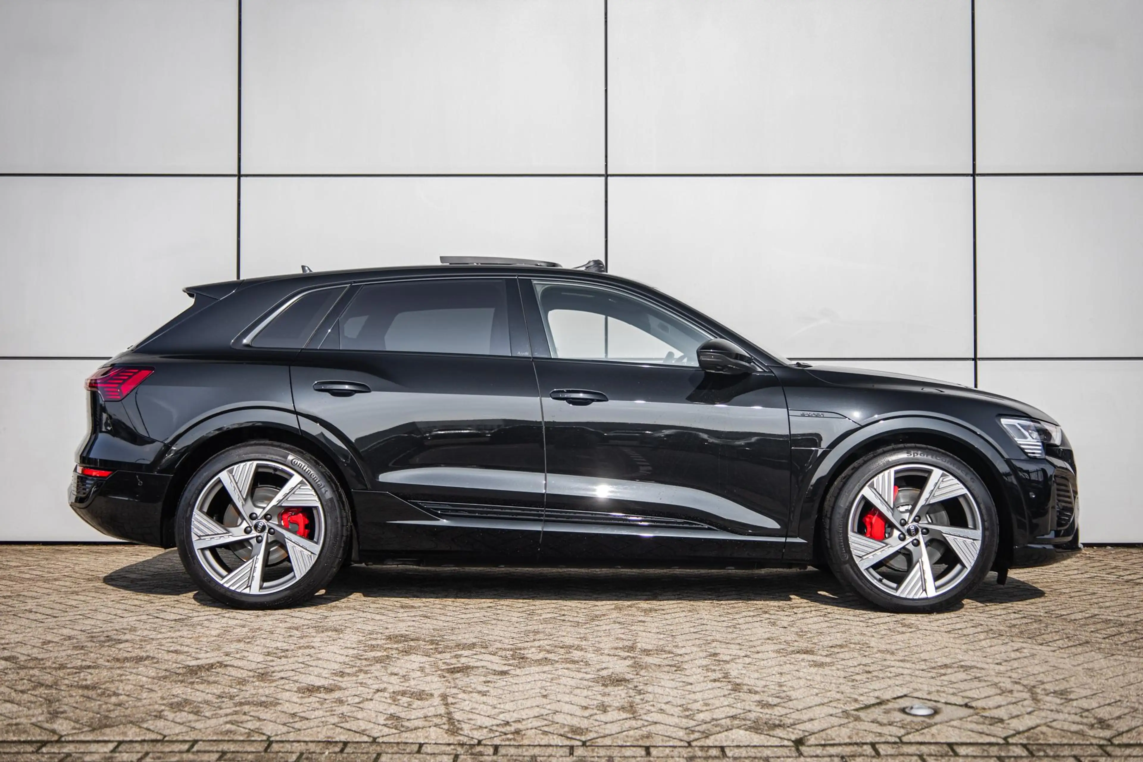 Audi Q8 e-tron 55 408pk quattro S Edition 115 kWh | Panoramadak | — photo 3