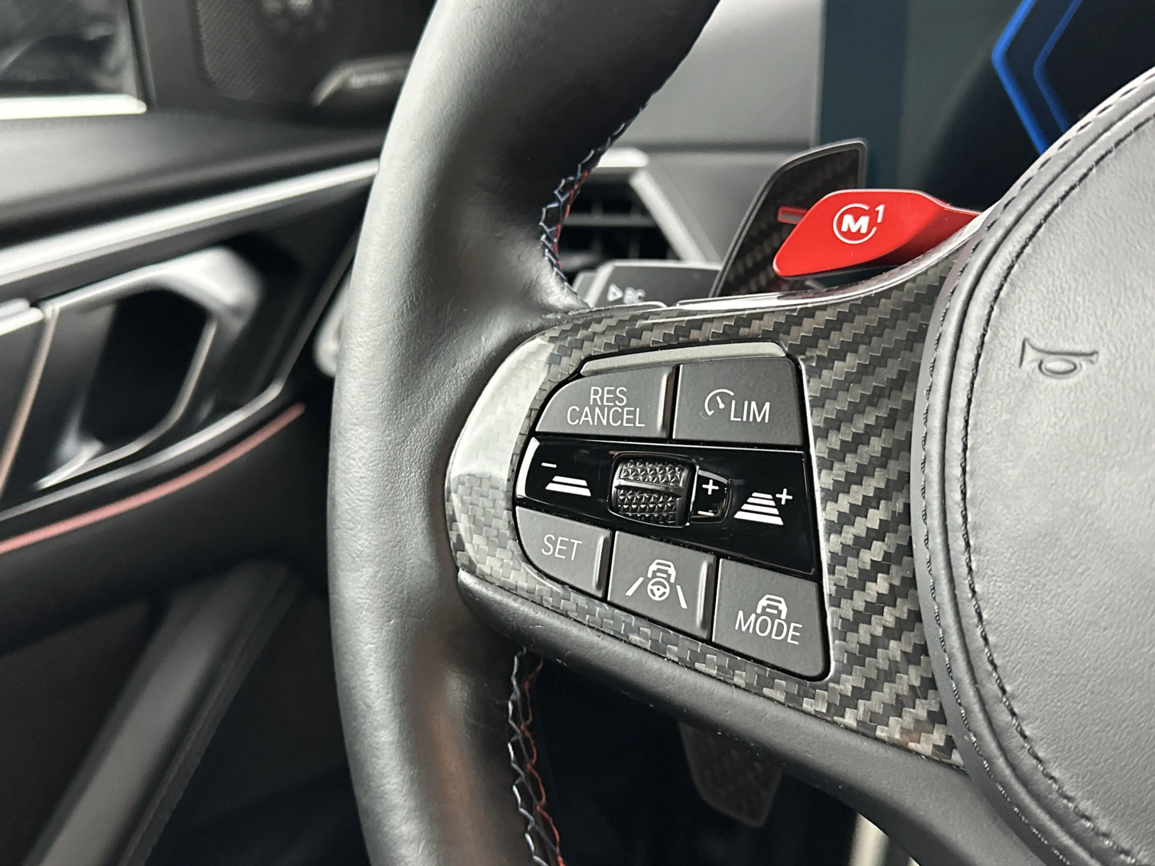 BMW M4 4-serie Coupé xDrive Competition | Stuurwielrand v — photo 14