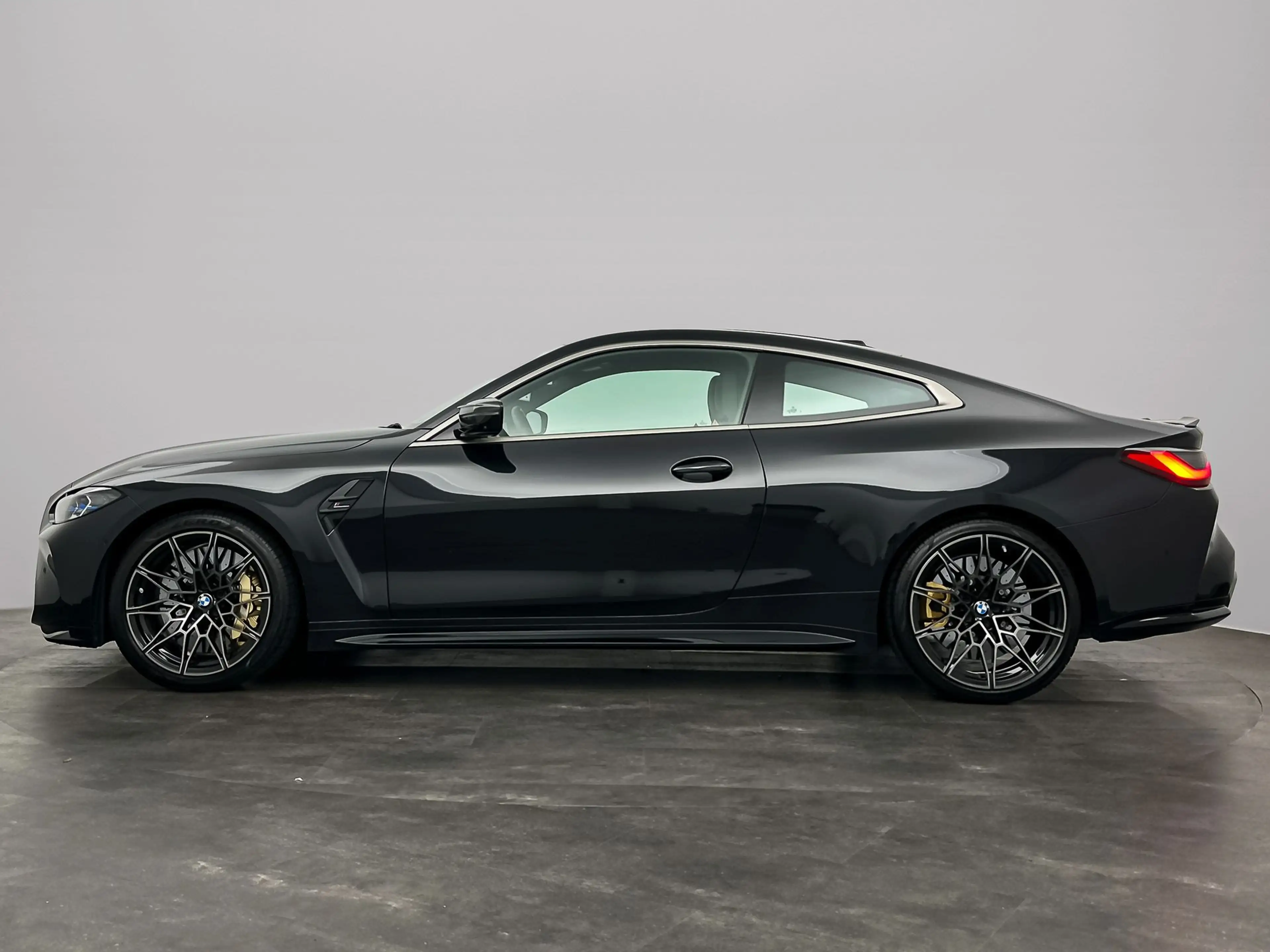 BMW M4 4-serie Coupé xDrive Competition | Stuurwielrand v — photo 8