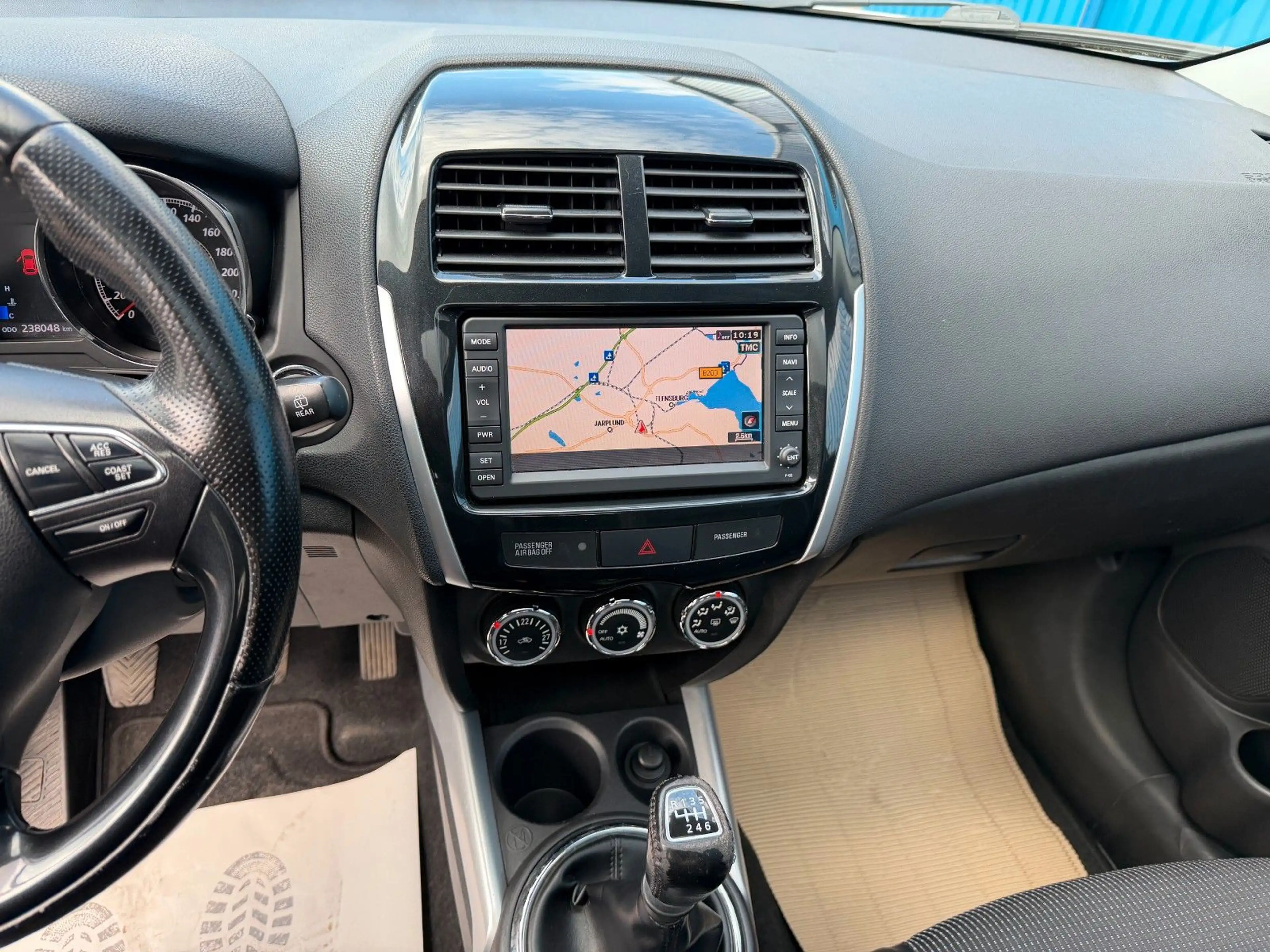 Peugeot 4008 Allure 4WD**Navi*AHK*Keyles-GO** — photo 14